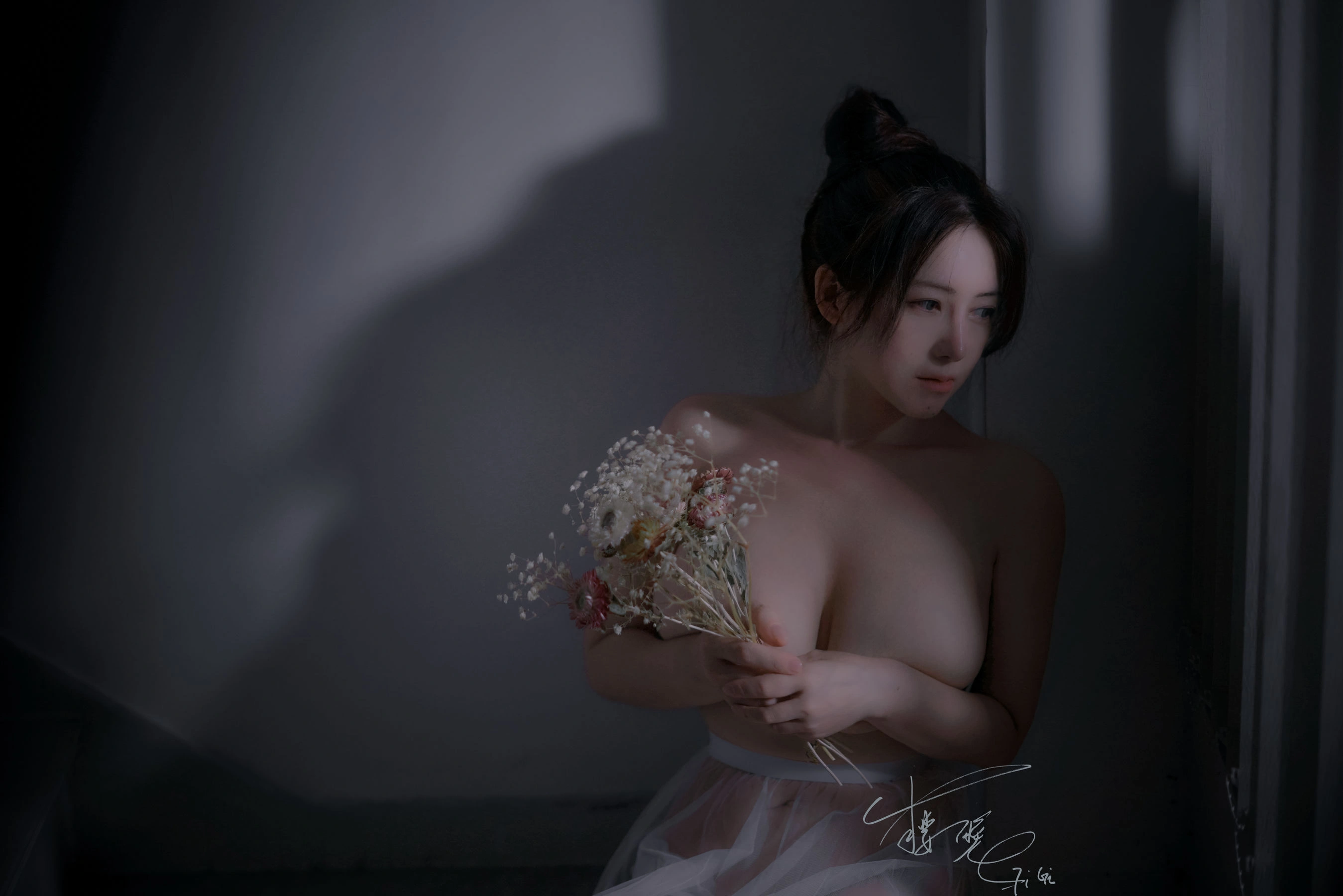 网络红人樱晚gigi – 月光插图1
