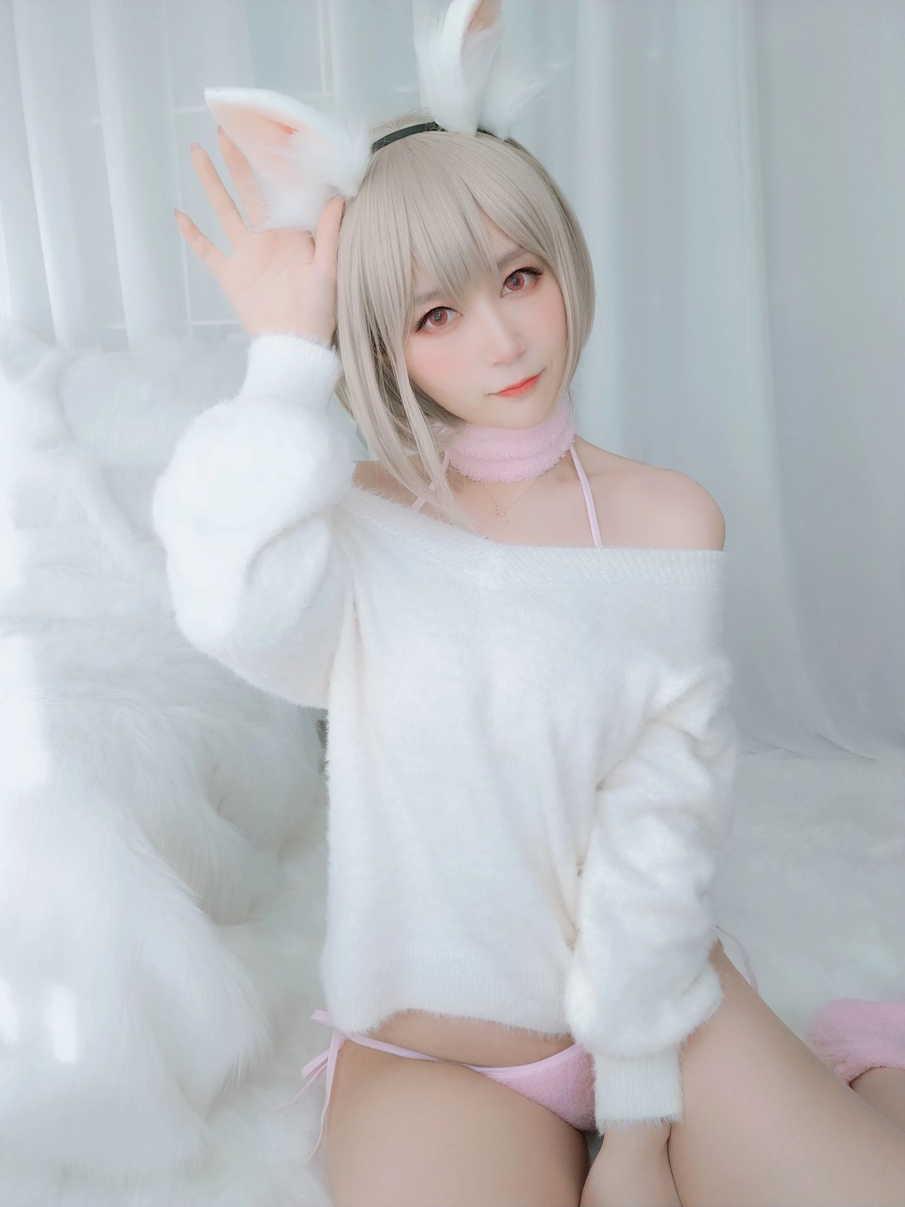 Coser小姐姐白银 小白兔 [105P]插图1