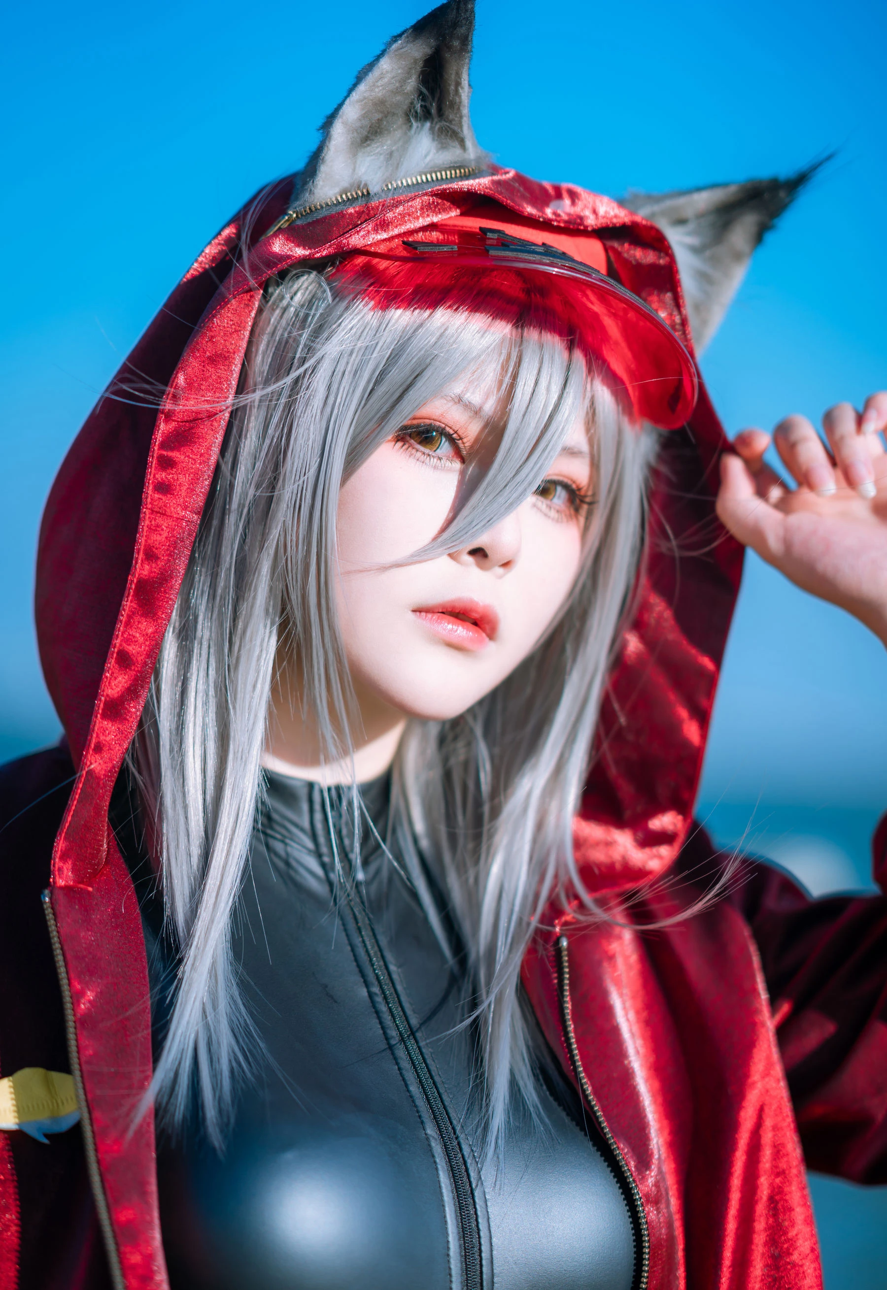 动漫博主w百合欧皇子w – 明日方舟 轻风 LB01 红 [12P]插图2