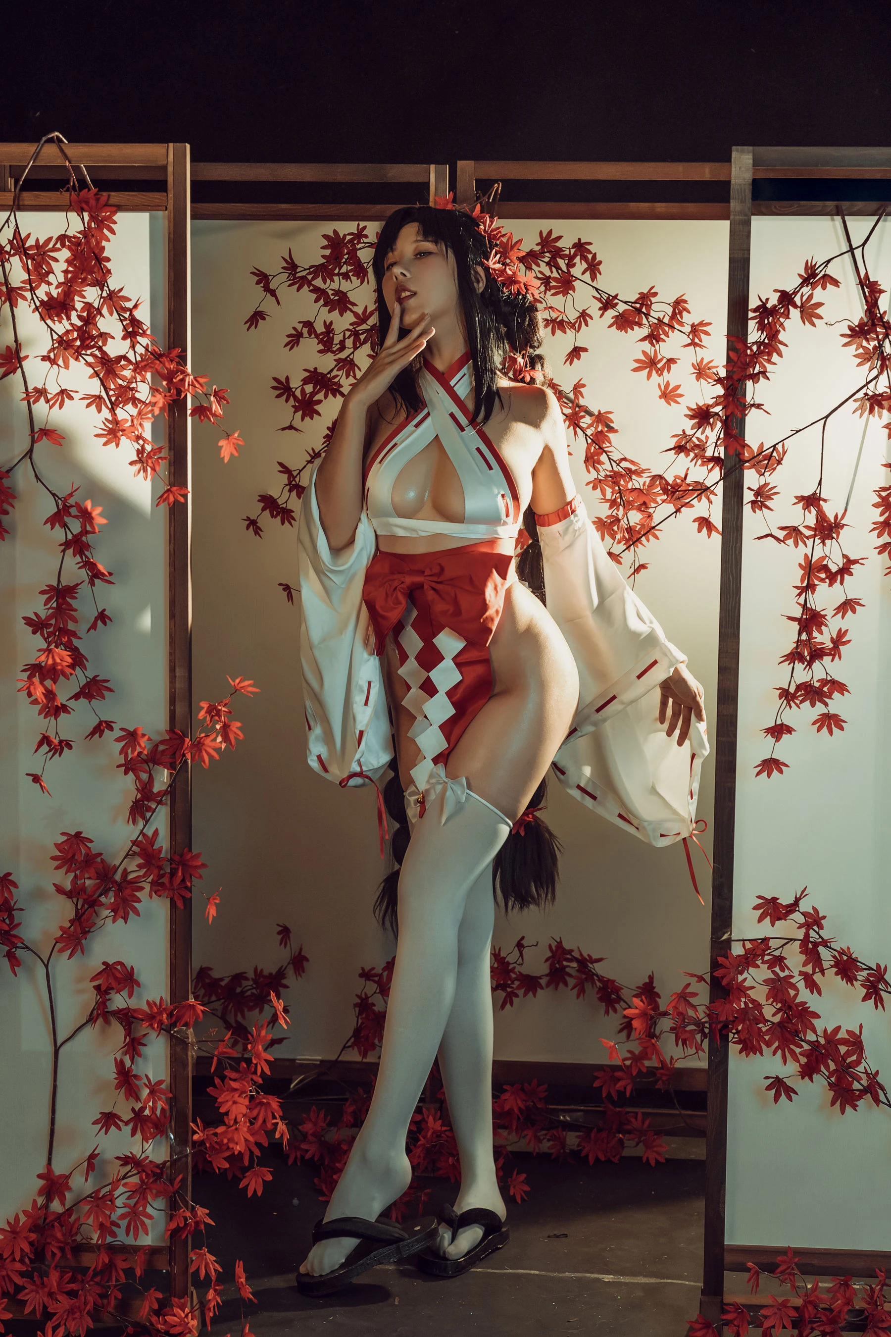 云溪溪 – 奶桃巫女 [43P]插图2