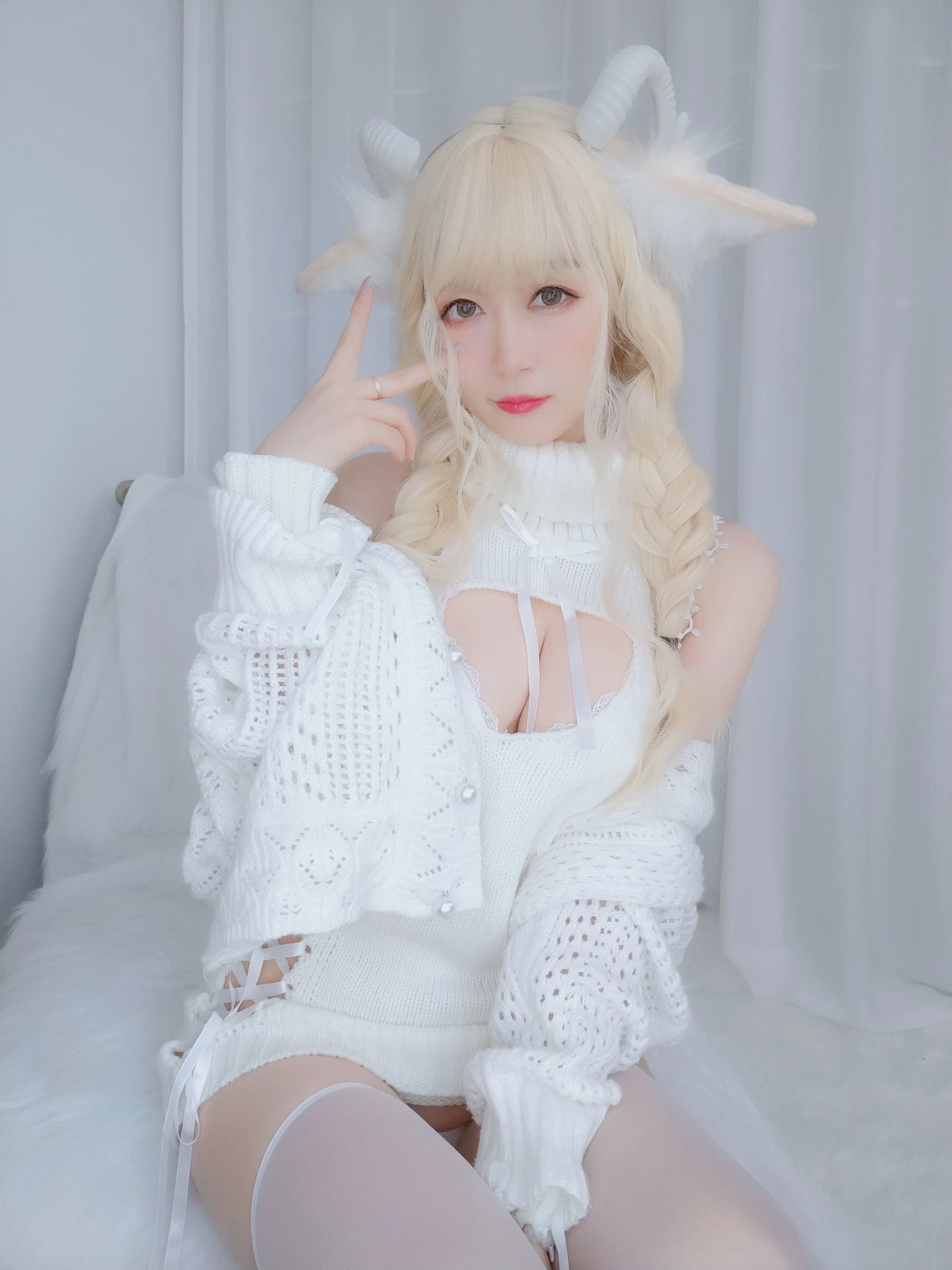 Coser小姐姐白银 – 小白羊插图5