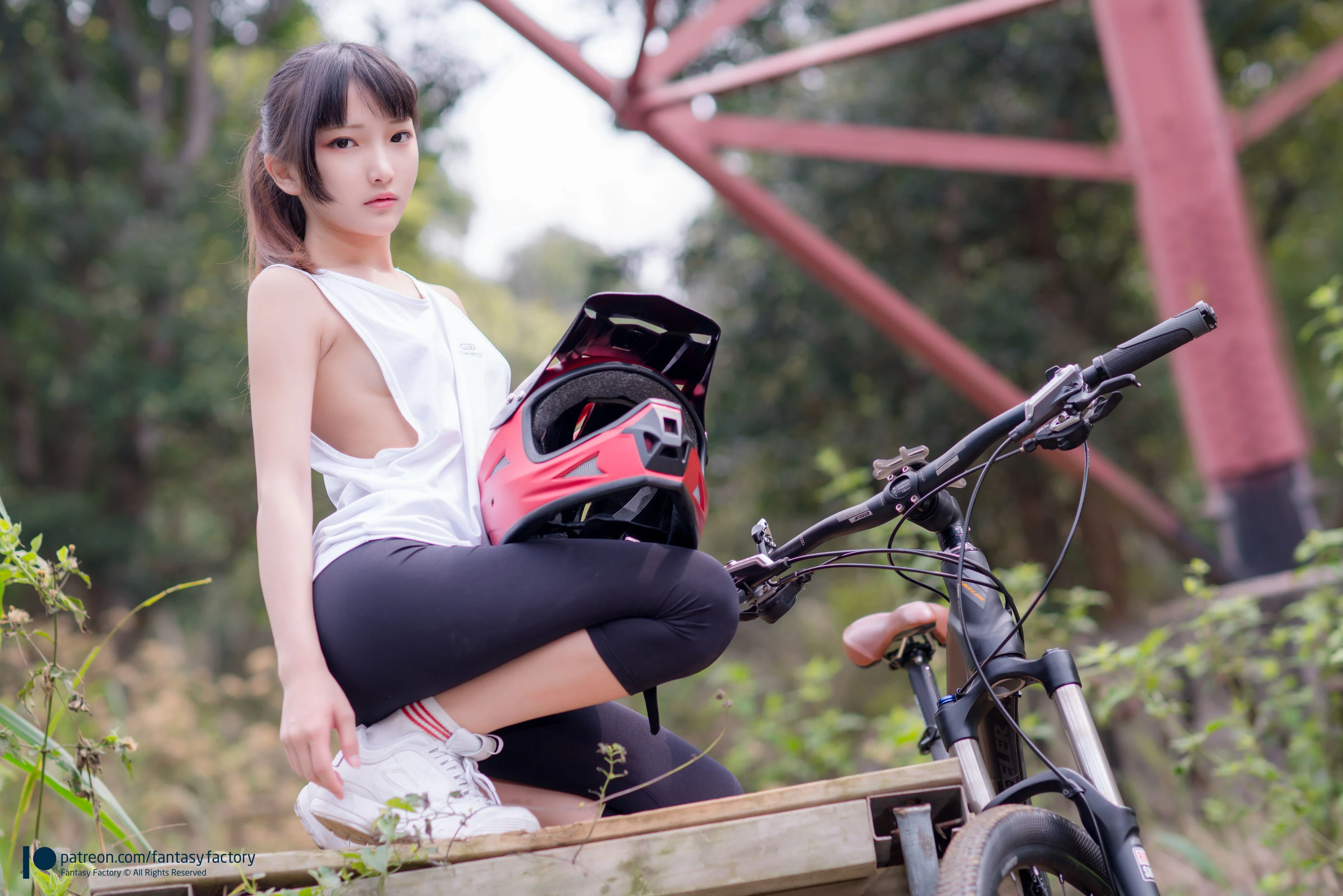 [Fantasy Factory] 小丁Cosplay – 单车少女 黑胶 情趣网衫 [110P]插图1