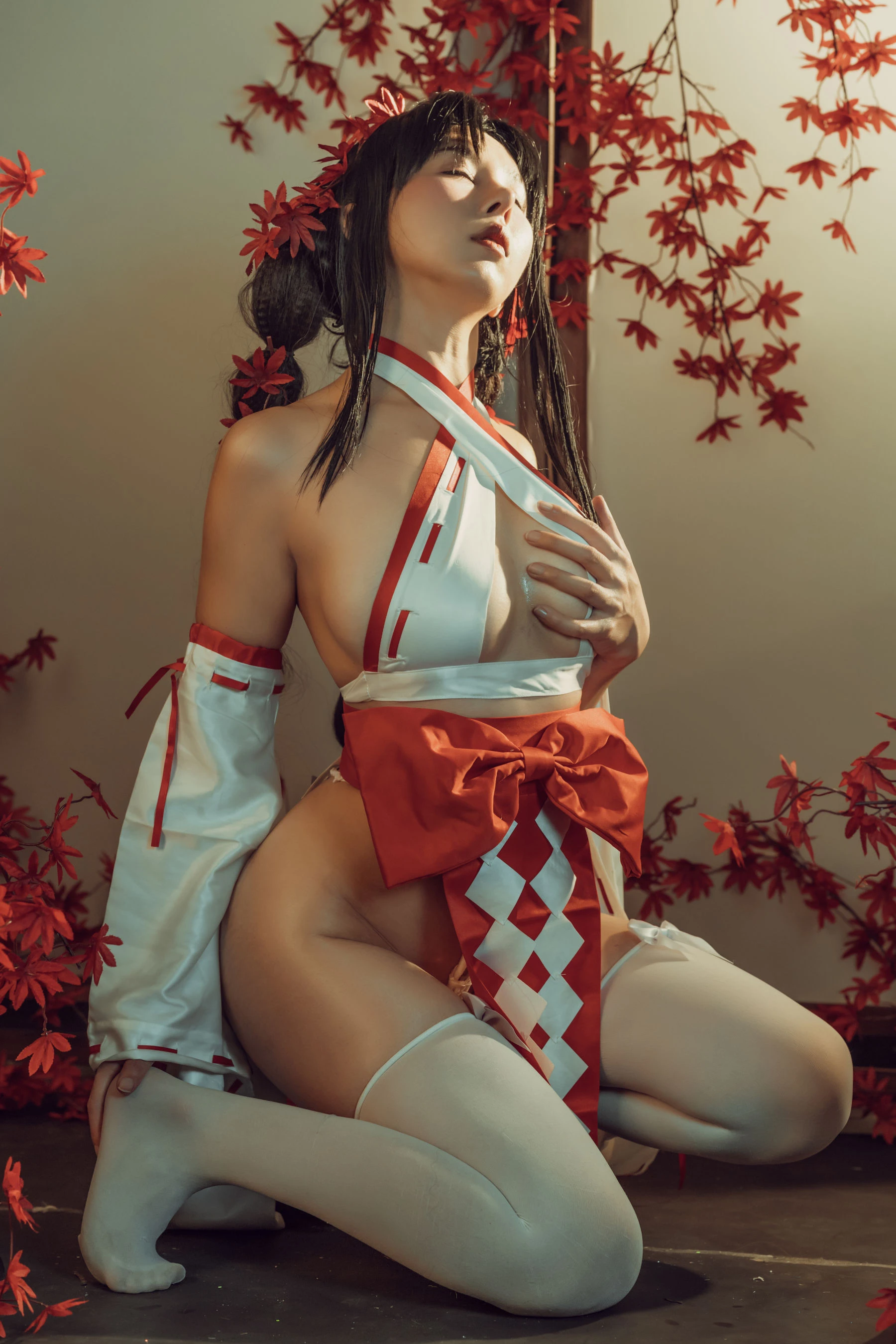 云溪溪 – 奶桃巫女 [43P]插图1