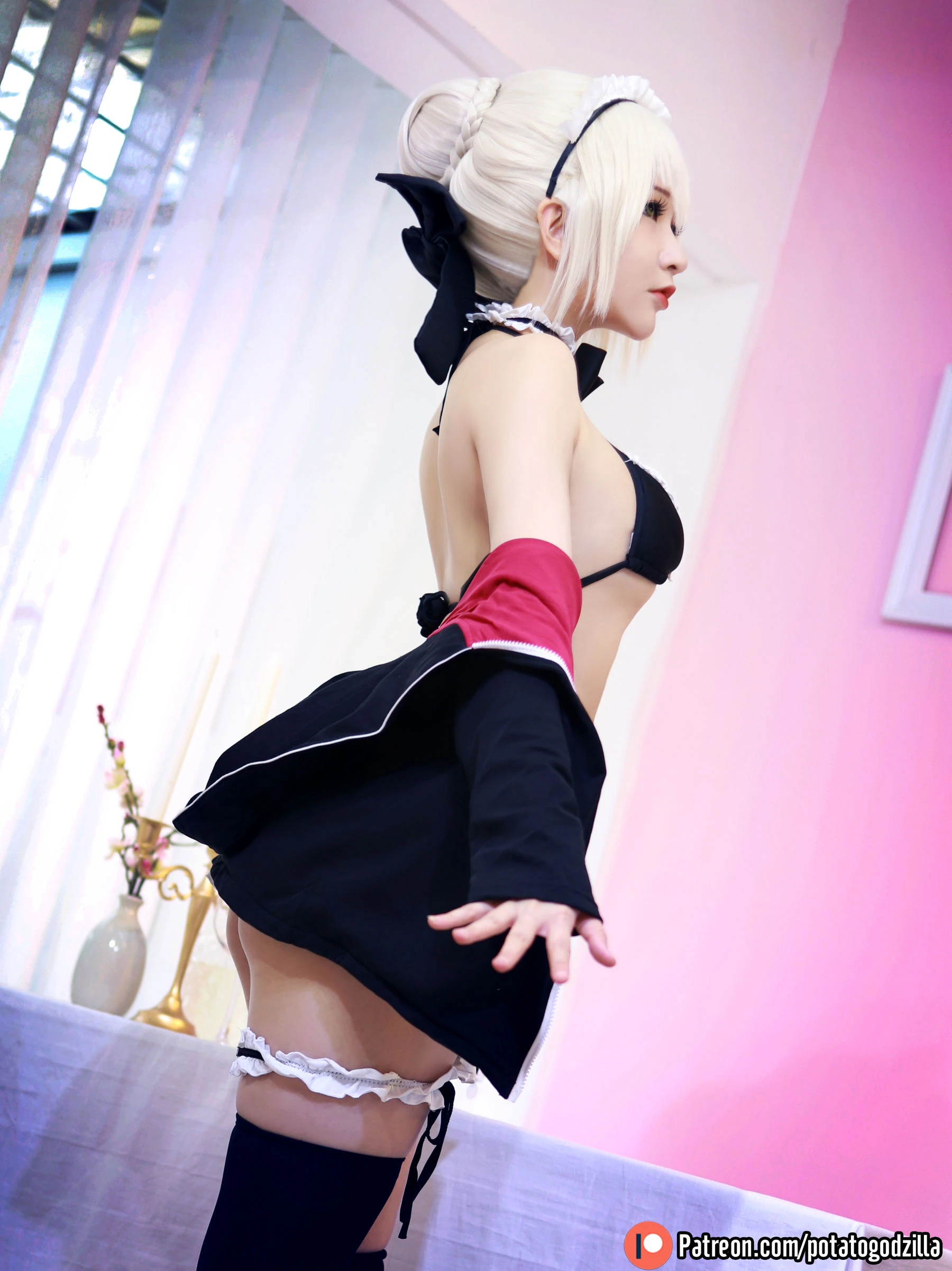Coser小姐姐Potato Godzilla – Saber Alter Maid插图5