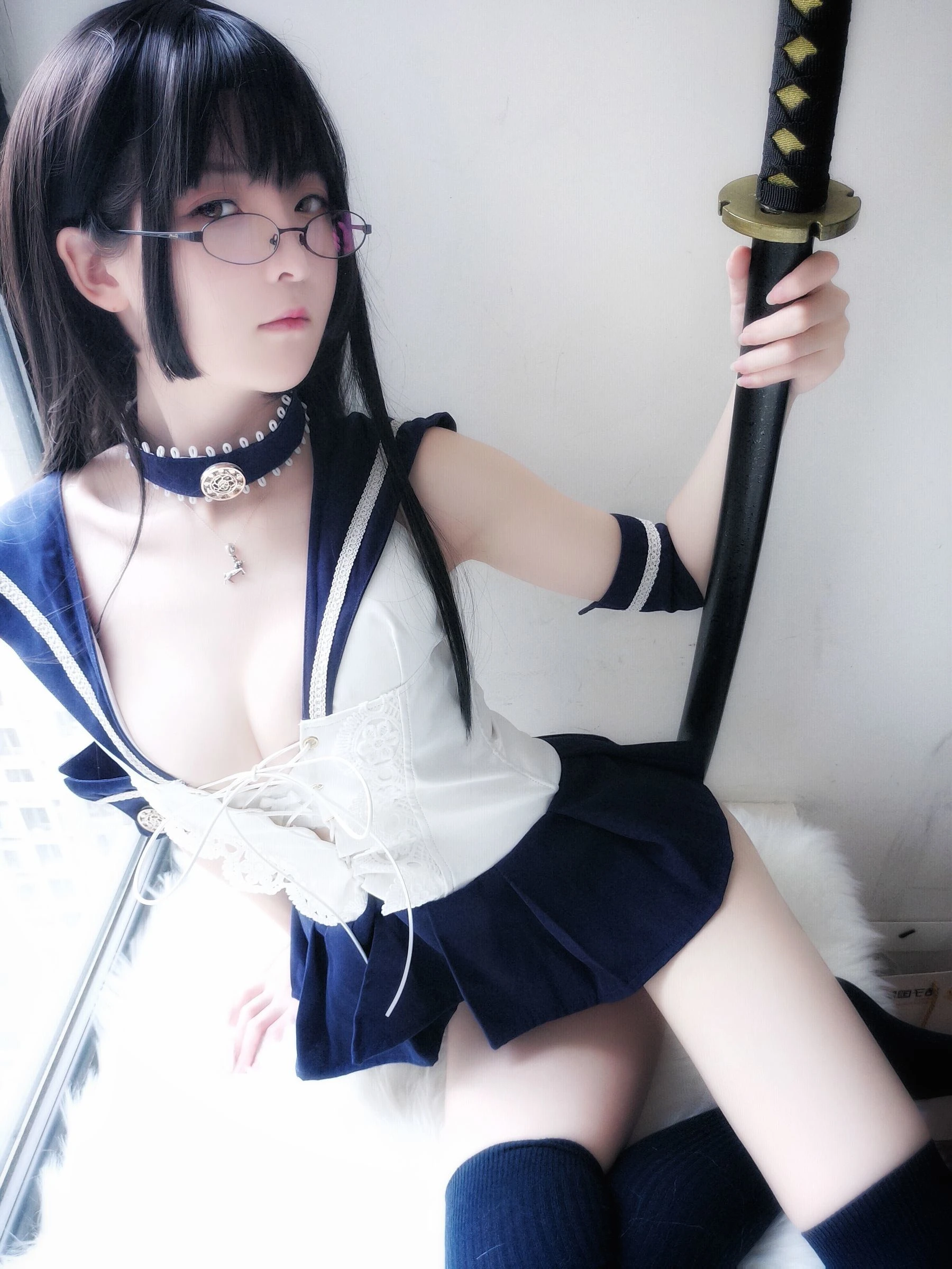 [萝莉COS] 一小央泽 – 武士刀与水手服 [20P]插图1