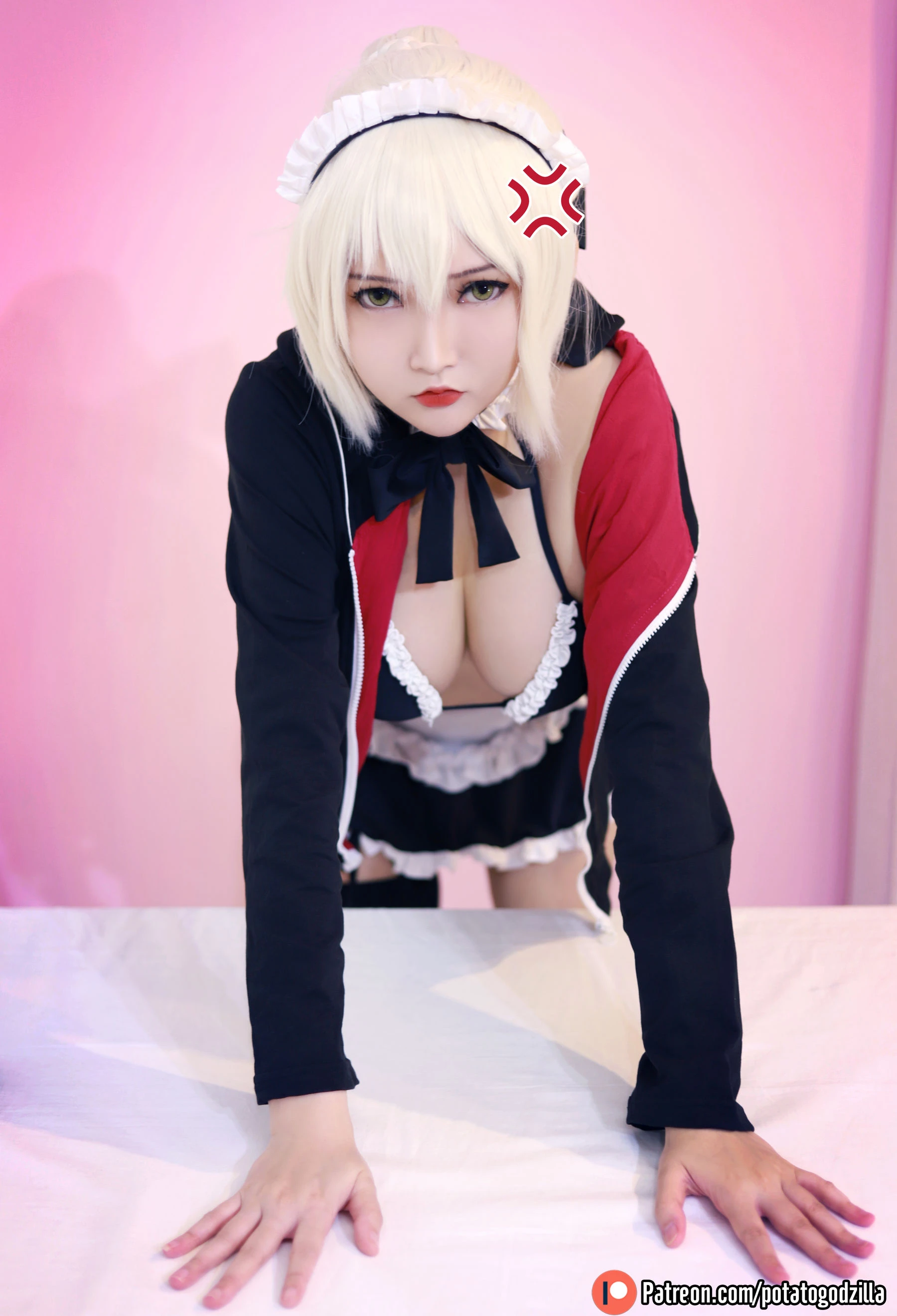 Coser小姐姐Potato Godzilla – Saber Alter Maid插图4