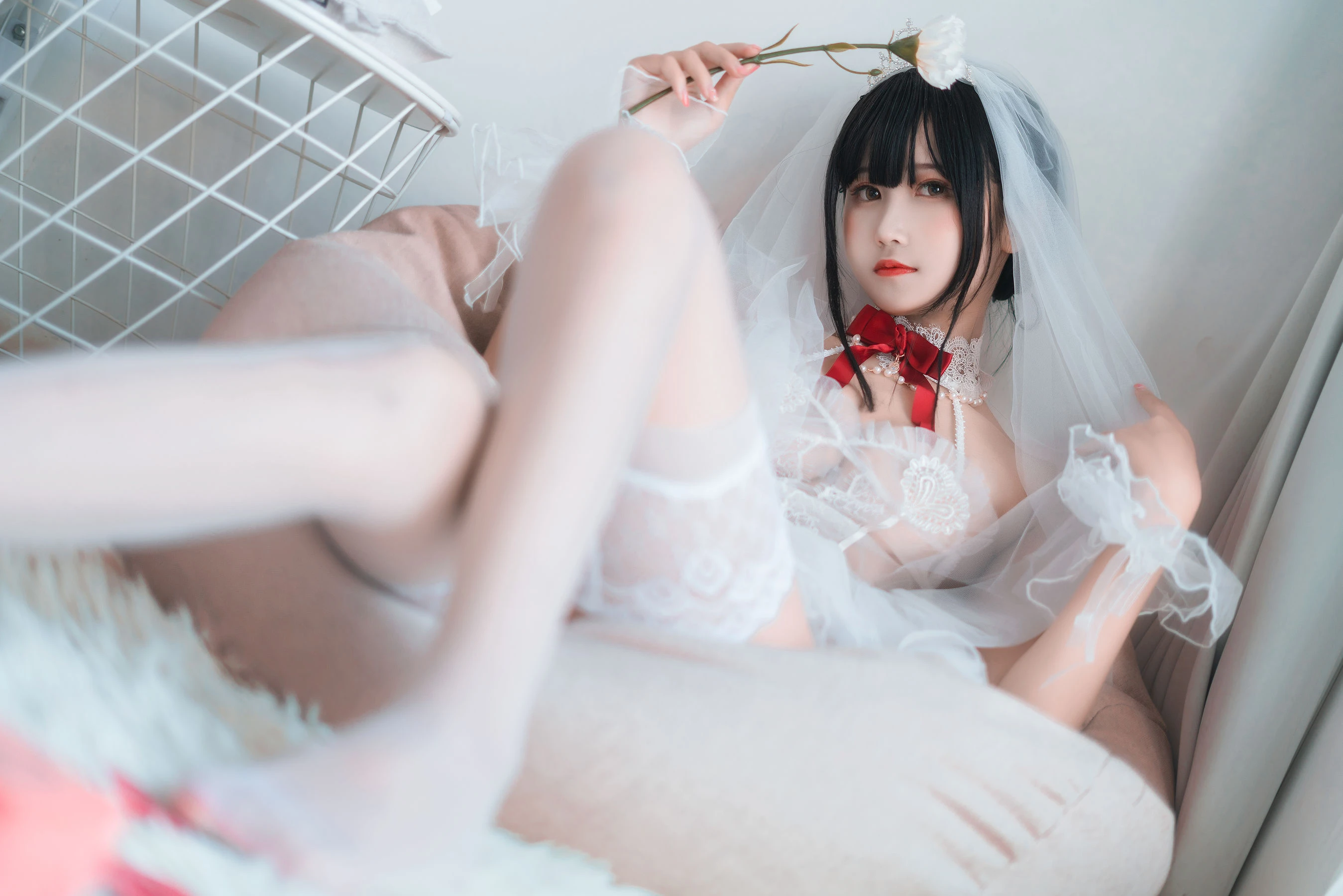 微博妹子三度_69 – 婚纱孔雀翎插图3