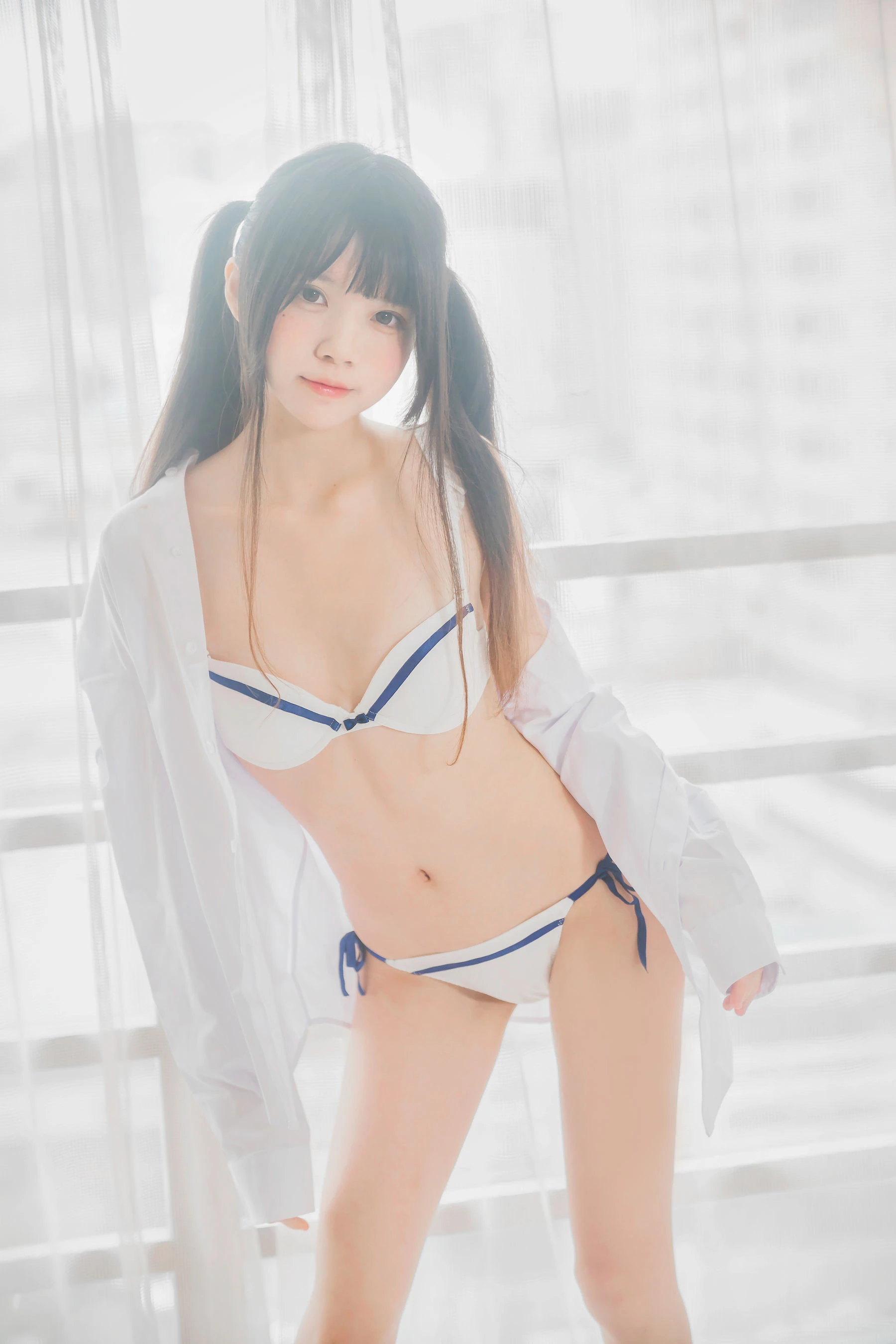 桜桃喵 《白衬衫双马尾》 [47P]插图1