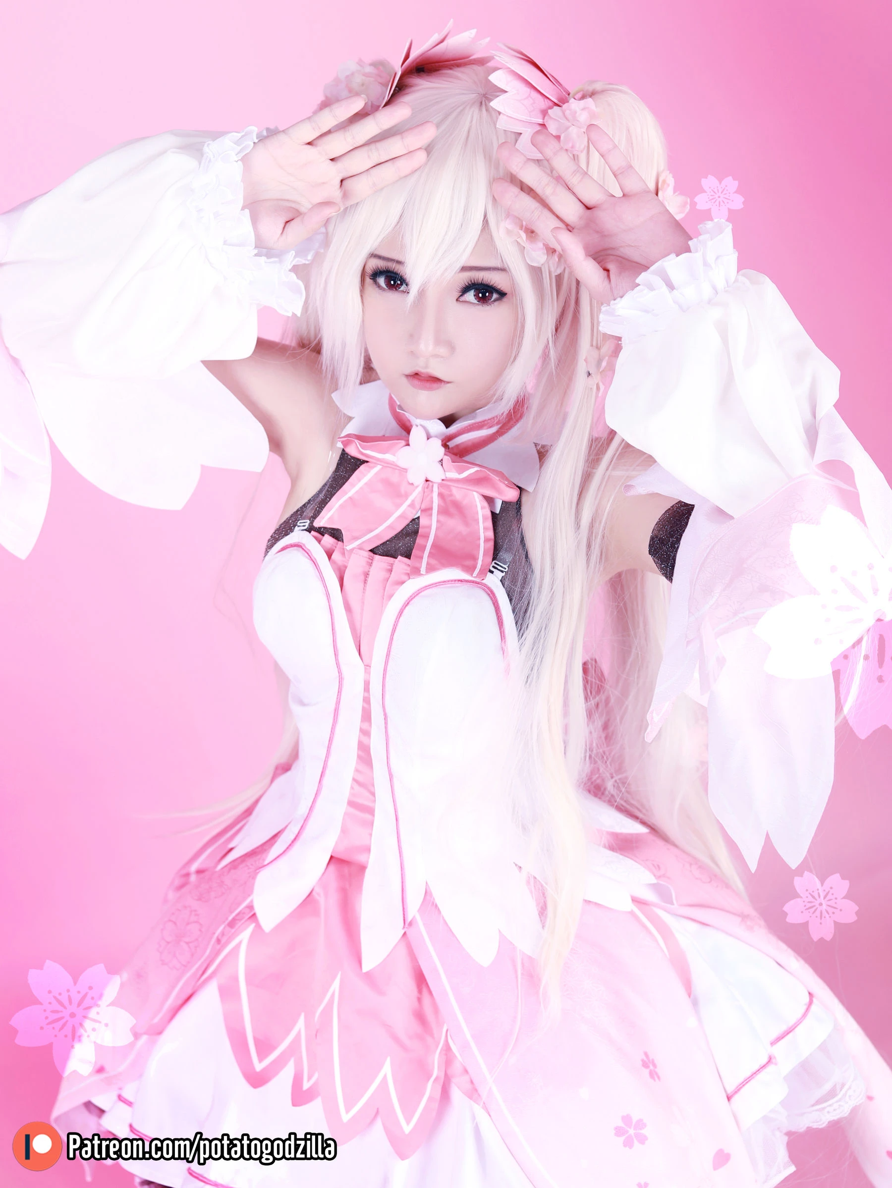 Coser小姐姐Potato Godzilla – Sakura Miku插图6