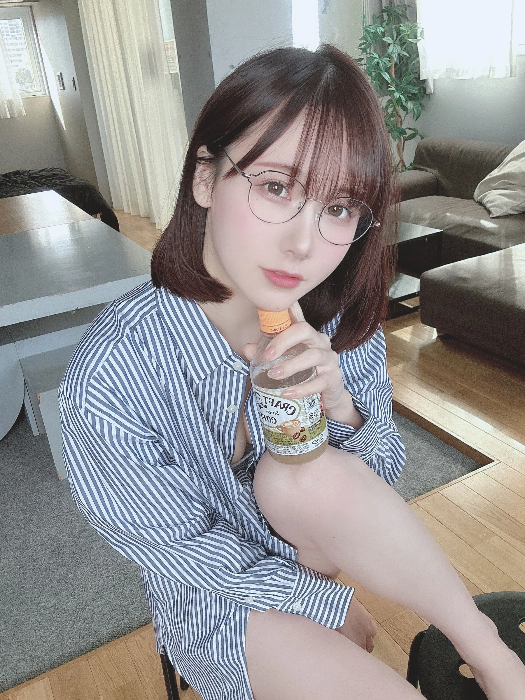 日本甜美COSER 运动衫×衬衫× [19P]插图5
