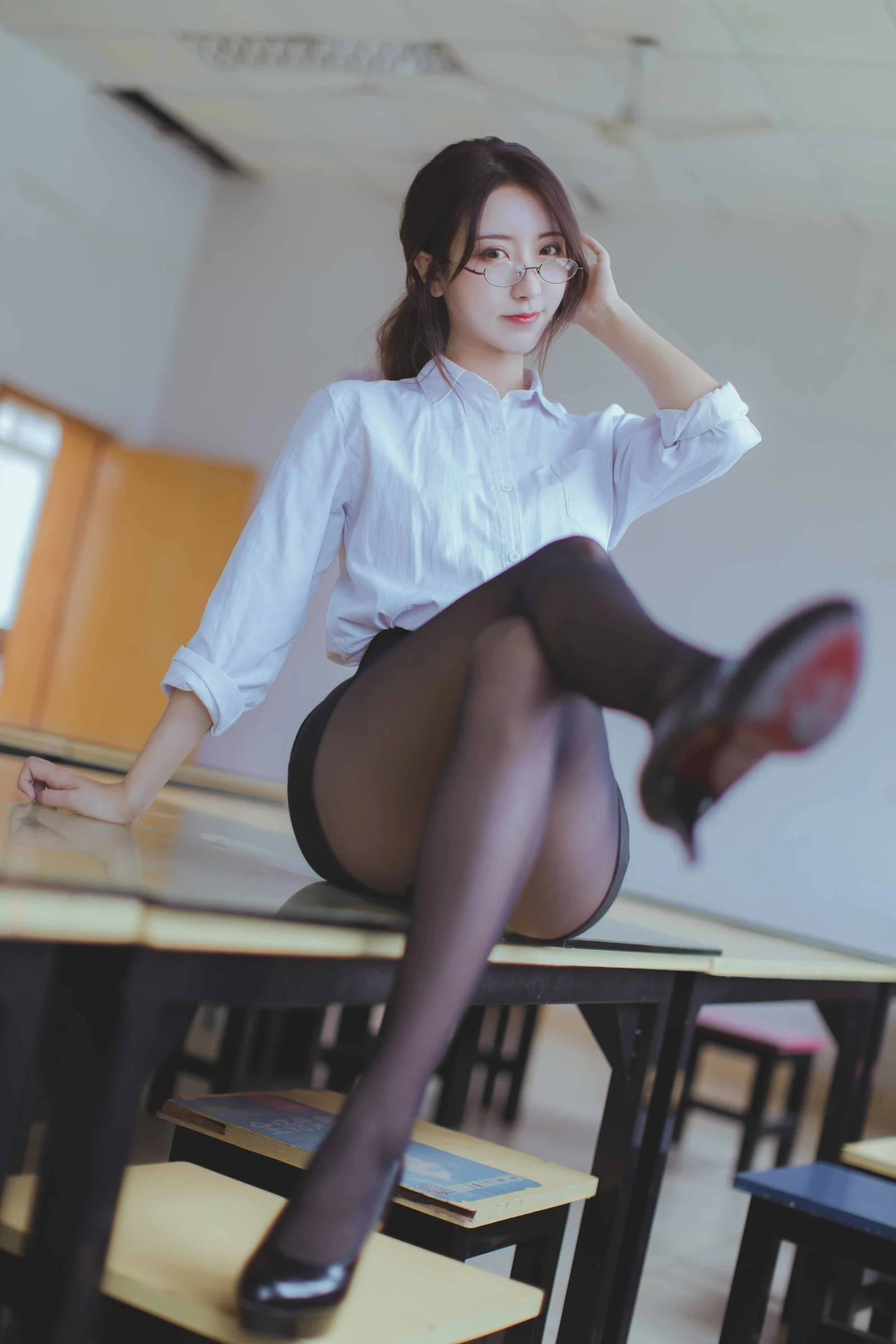 [萝莉COS] 黑川 – 黑丝教师 [43P]高清在线欣赏-撸撸奈子