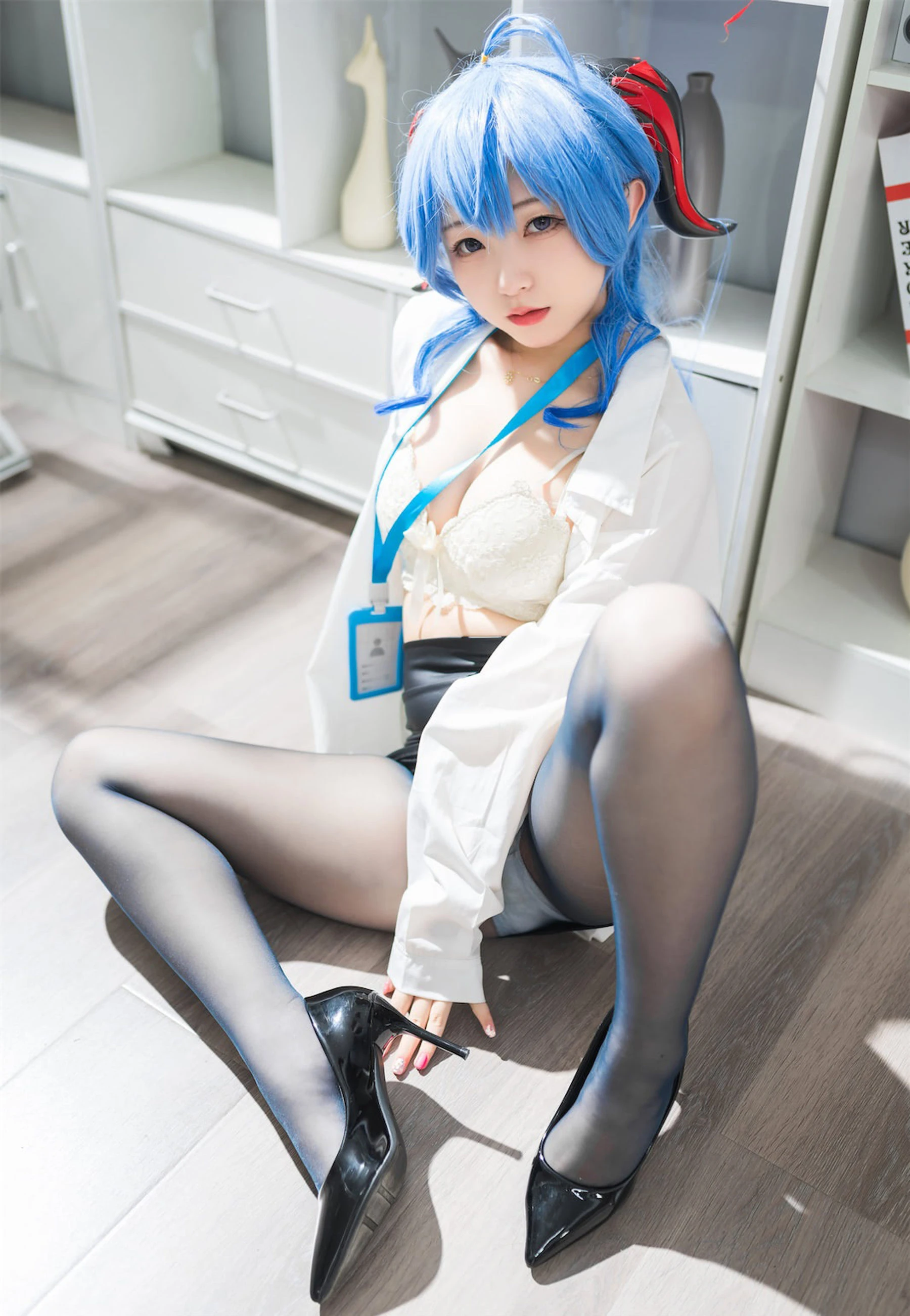 花铃 – 甘雨秘书OL [93P]插图3