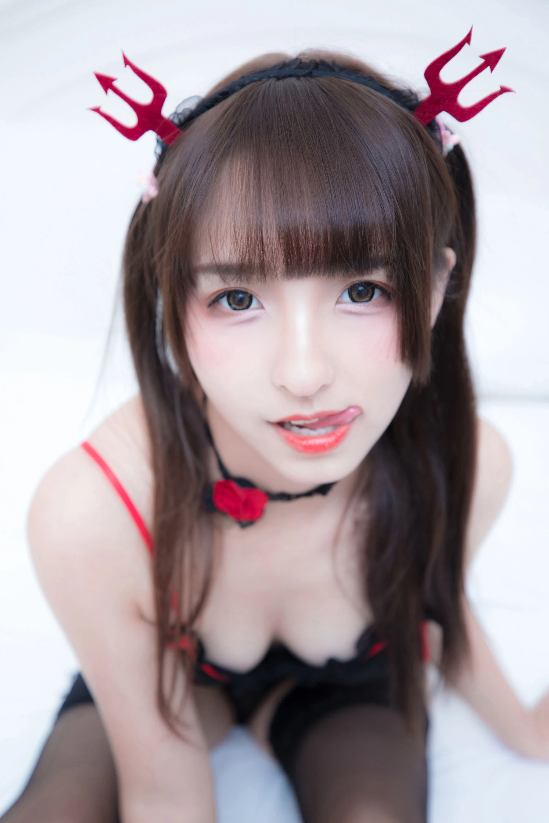 萝莉神楽板真冬 之小恶魔高清在线欣赏-撸撸奈子