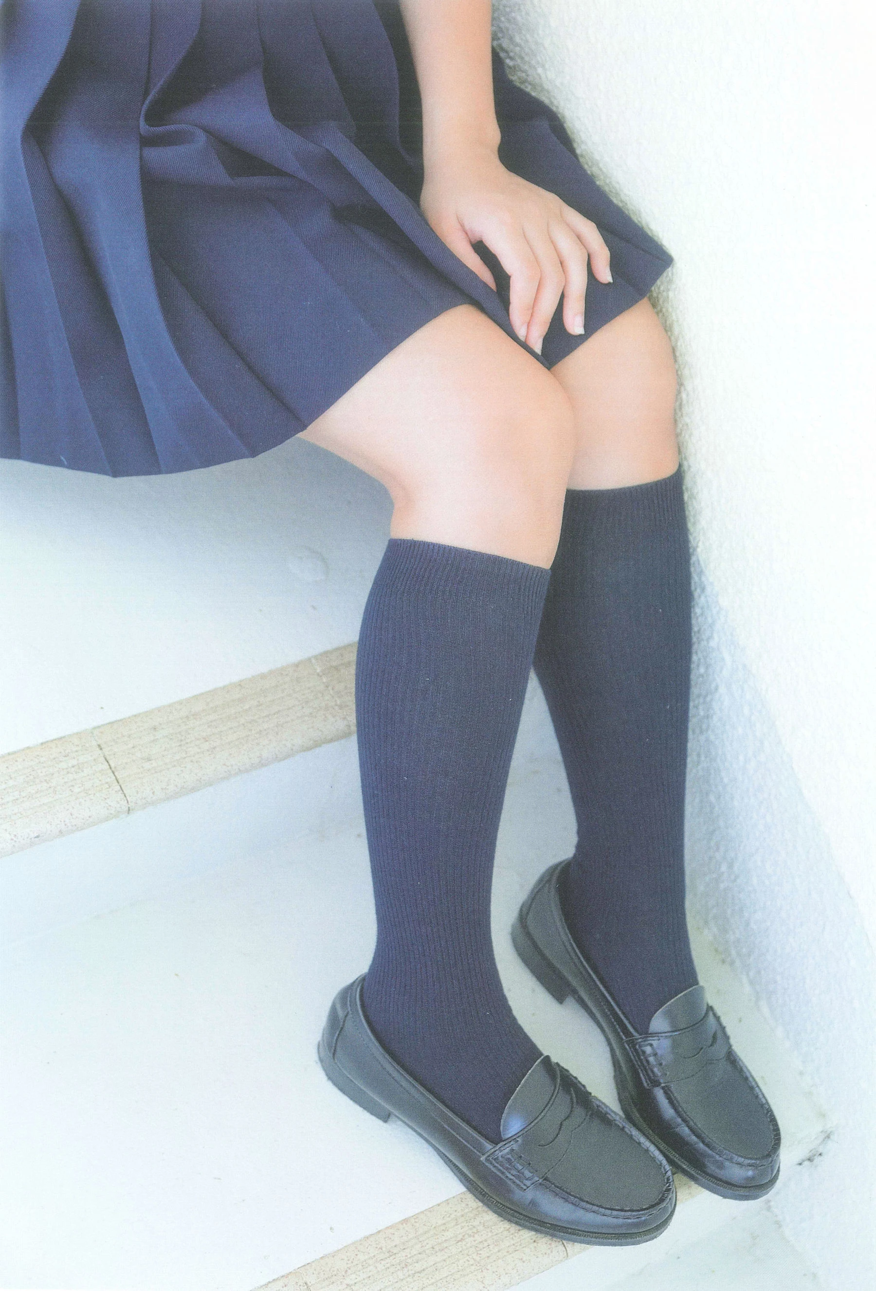 Manami Arai 新井愛瞳『セブンティーンズ?ブルー』1st写真集插图6