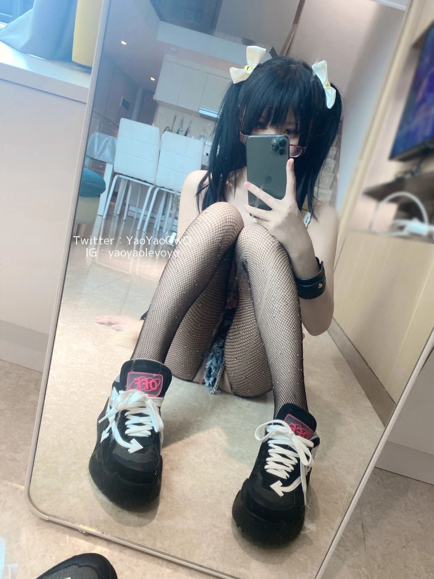 萌妹子Coser摇摇乐yoyo fantia まず自分撮りを見る…… (2021-8.23) [72P]插图5