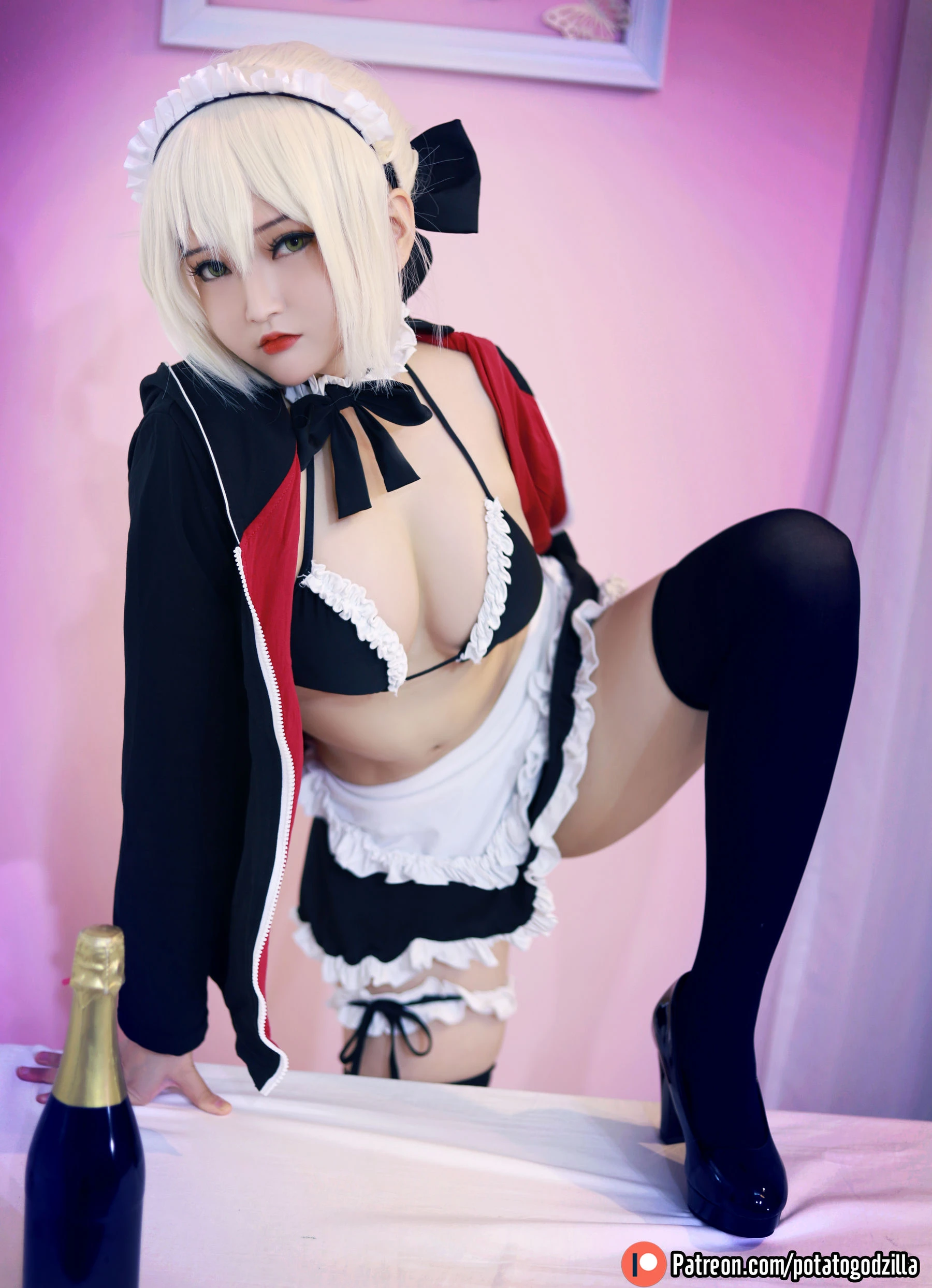 Coser小姐姐Potato Godzilla – Saber Alter Maid插图2