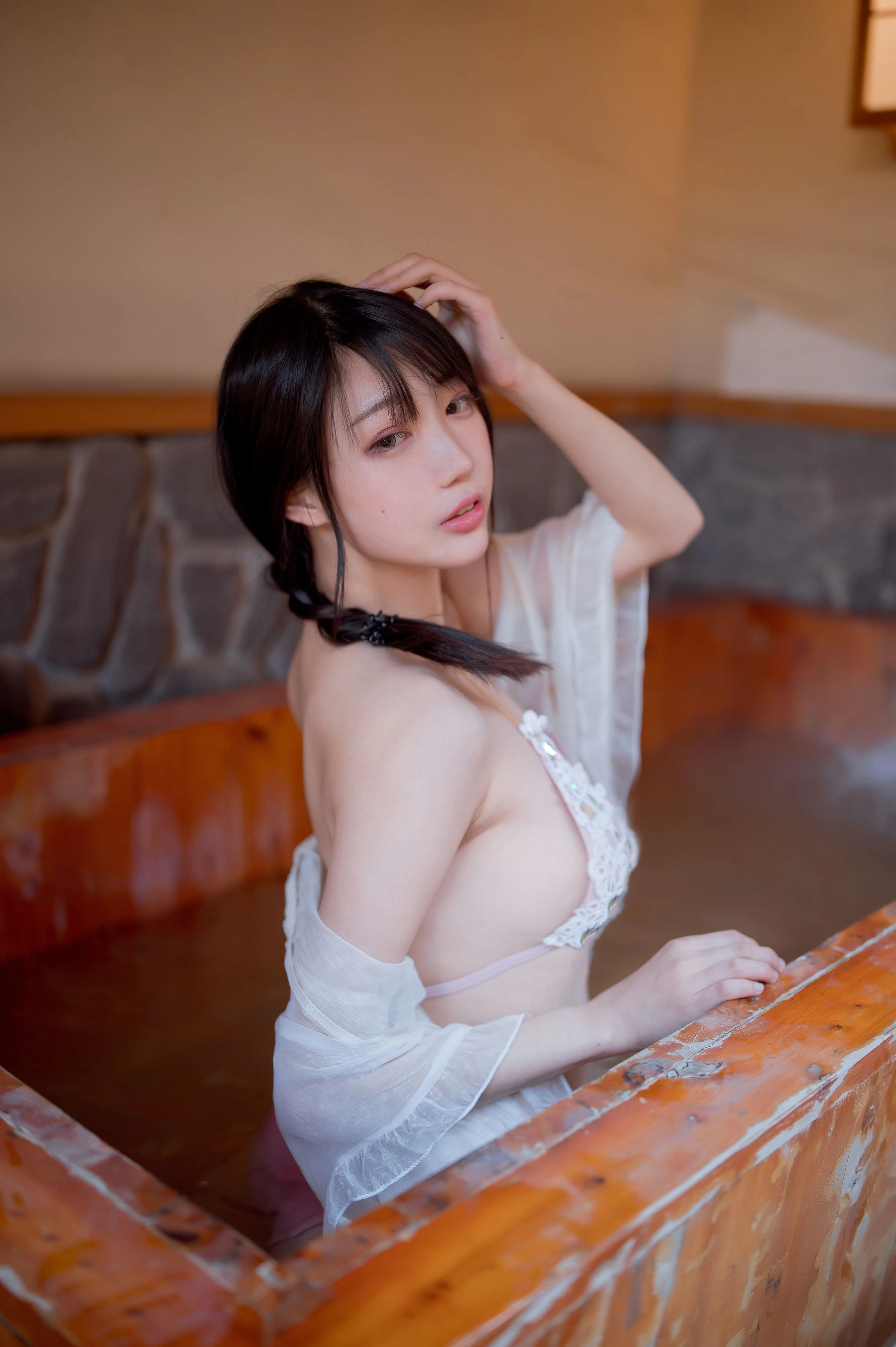 周叽是可爱兔兔 – 温泉女友插图8