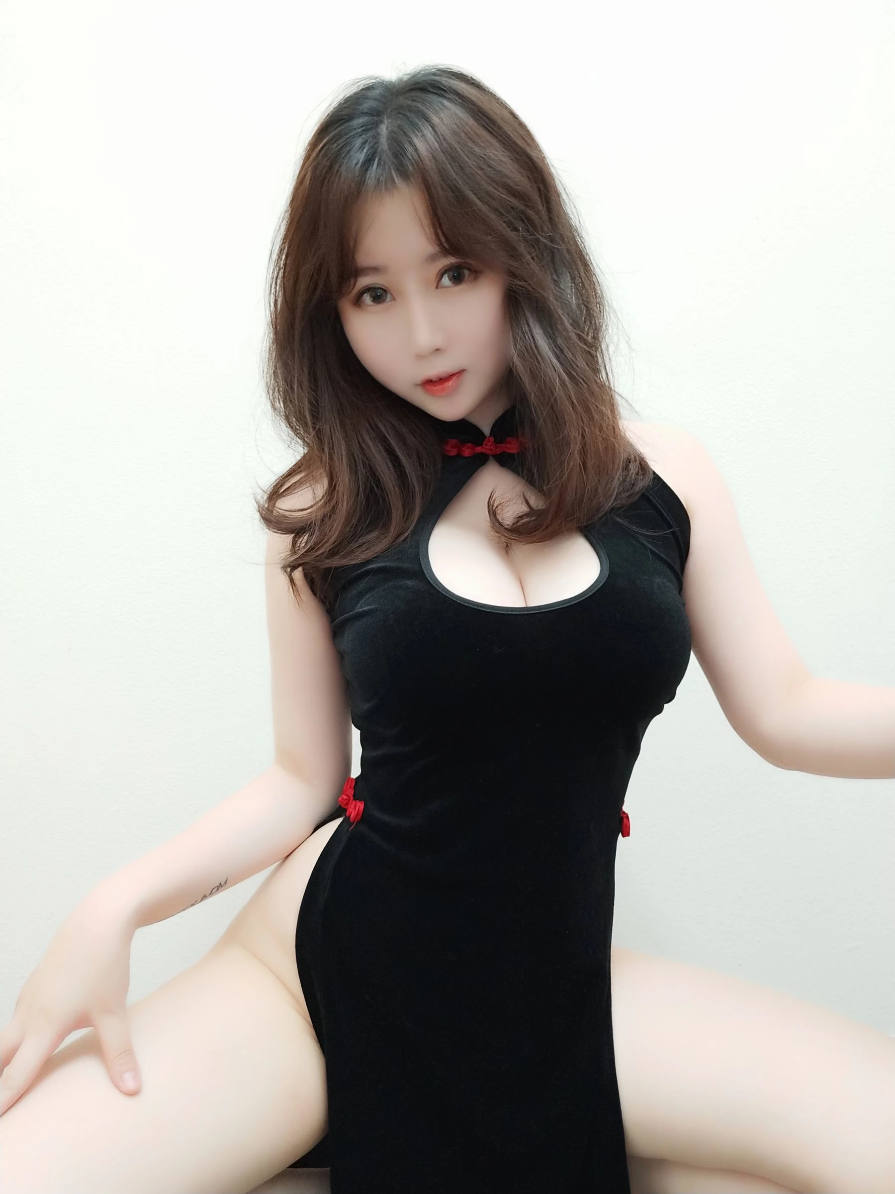 蜜桃少女是依酱呀 旗袍插图8