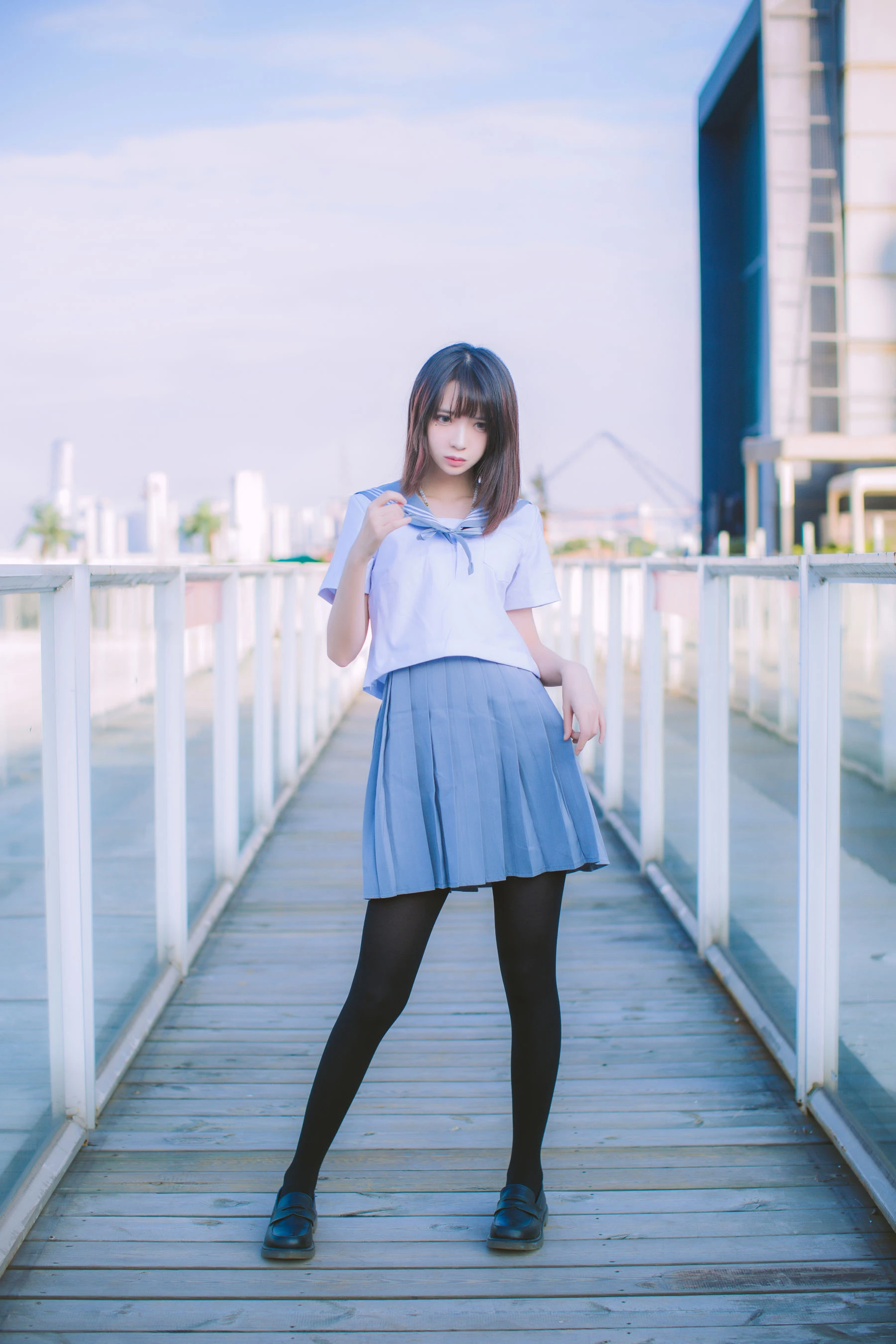 疯猫ss 海边蓝白水手服插图1