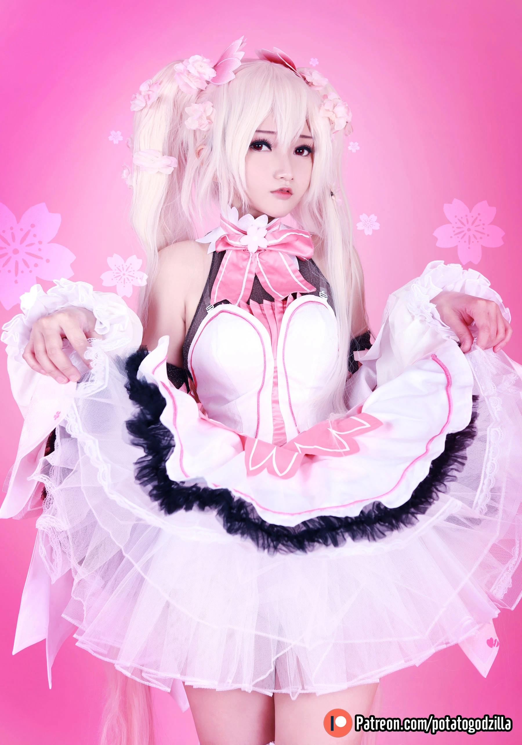 Coser小姐姐Potato Godzilla – Sakura Miku插图7