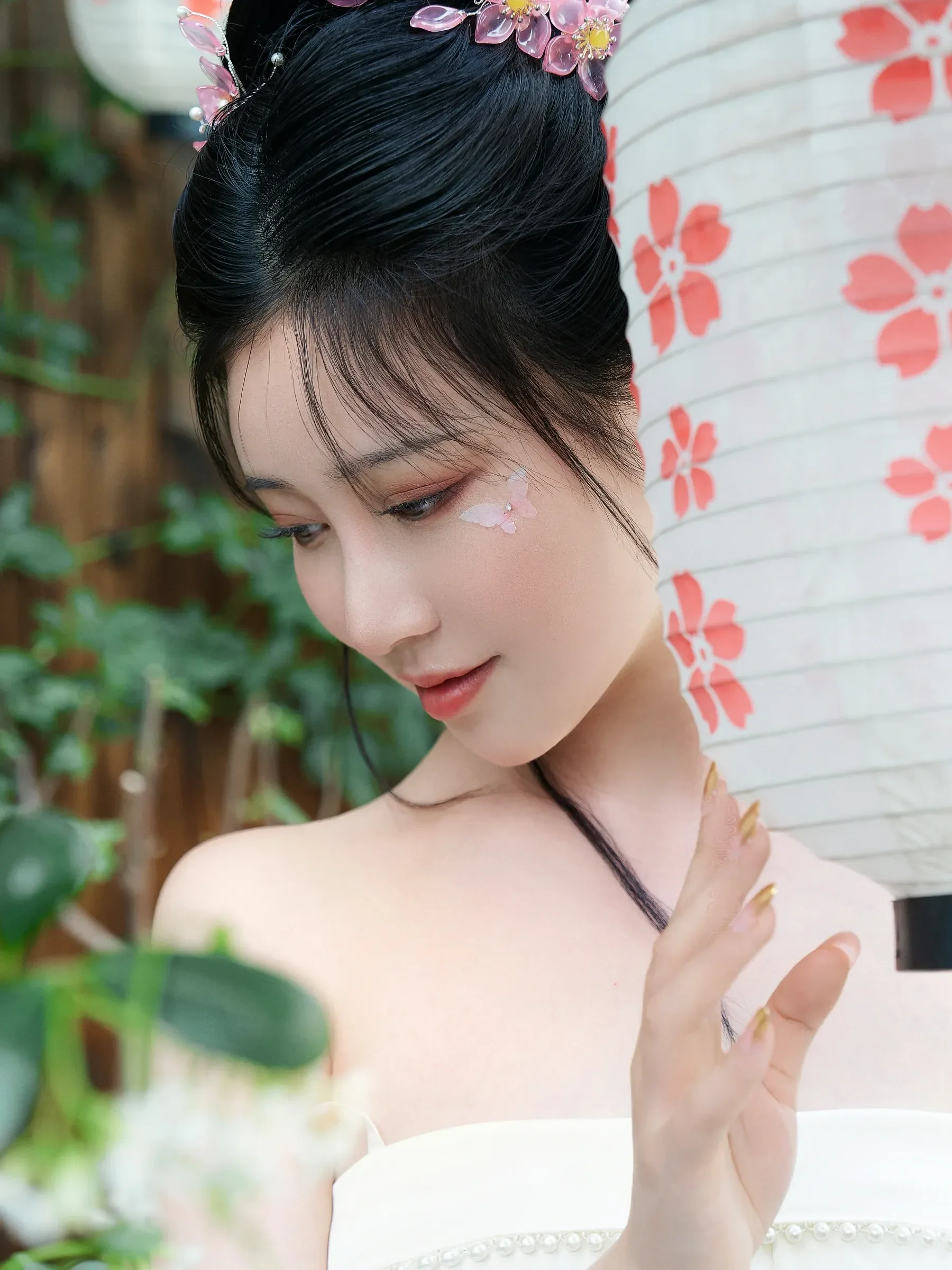 年年Nnian – 花间集 [39P]高清在线欣赏-撸撸奈子