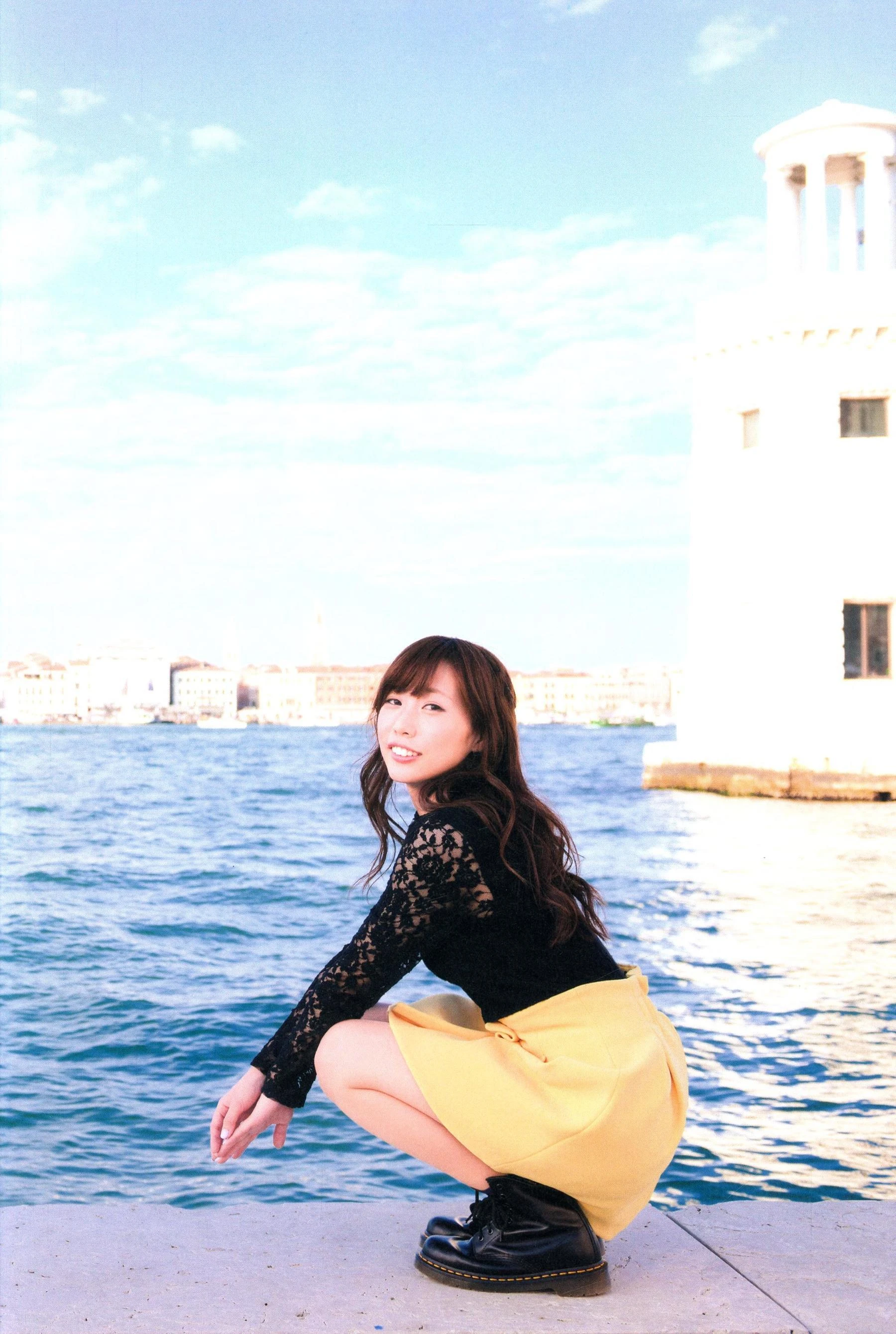 楠田亜衣奈 ファーストソロ写真集「くすくすくっすん」插图2