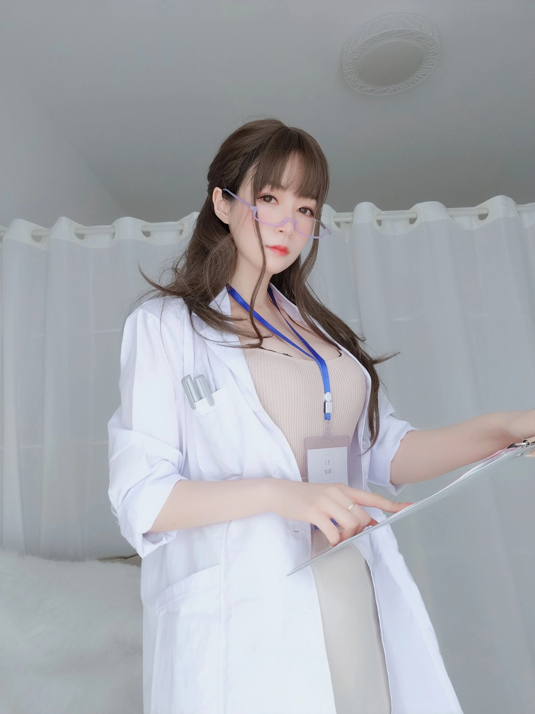 Coser小姐姐白银 – 私人医生插图2