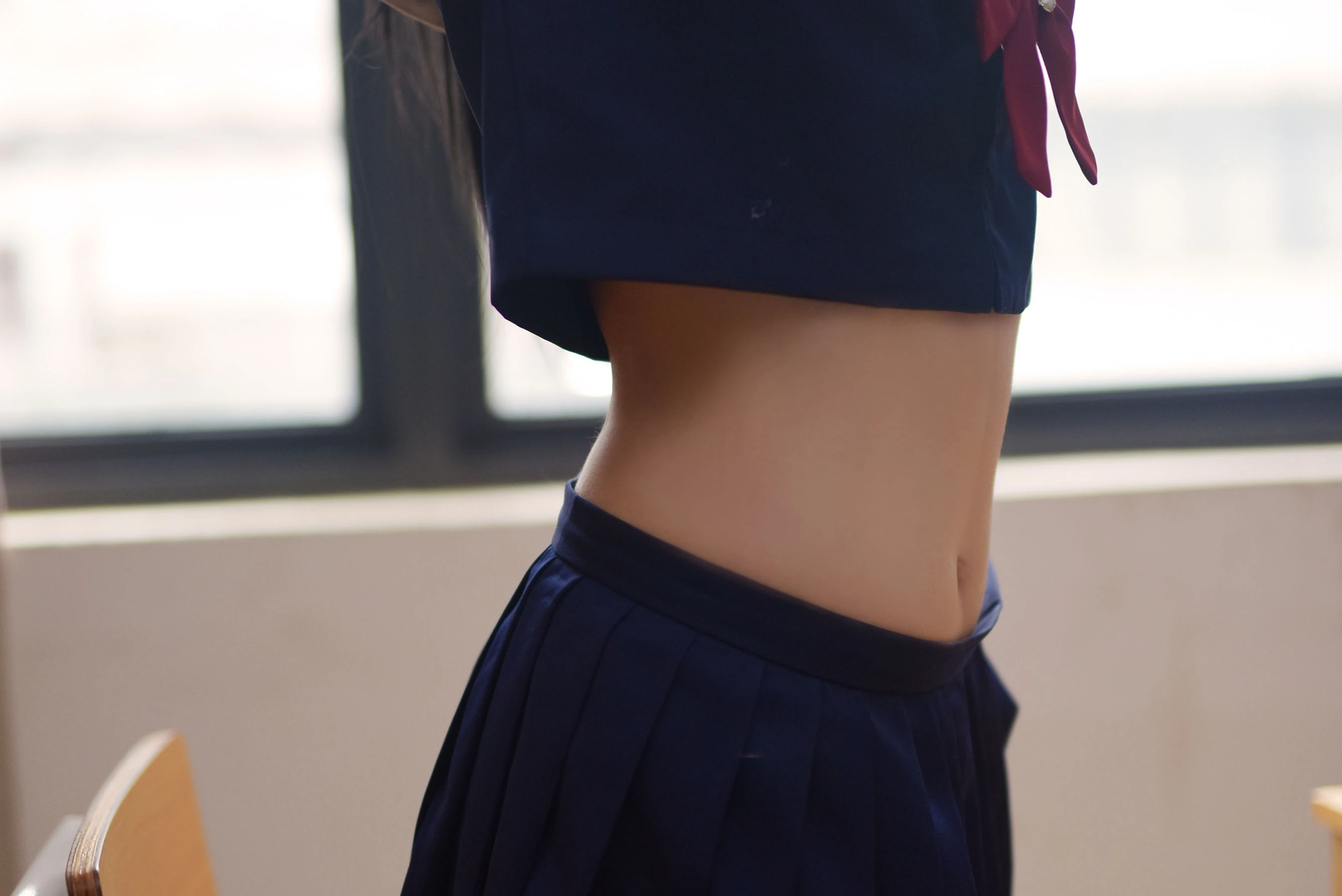 动漫博主九曲Jean JK露脐制服插图3