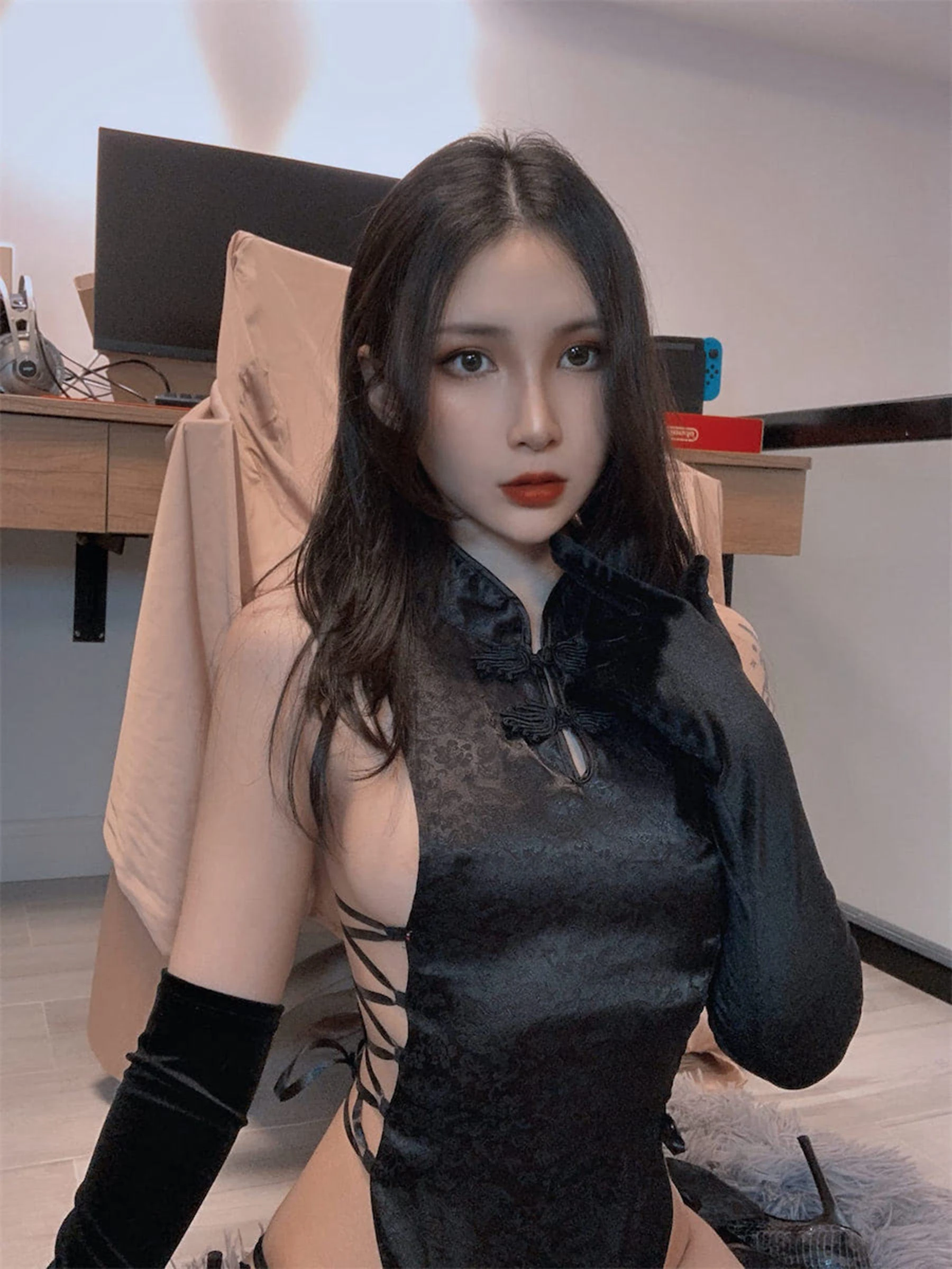 vams子 – 黑色旗袍插图3