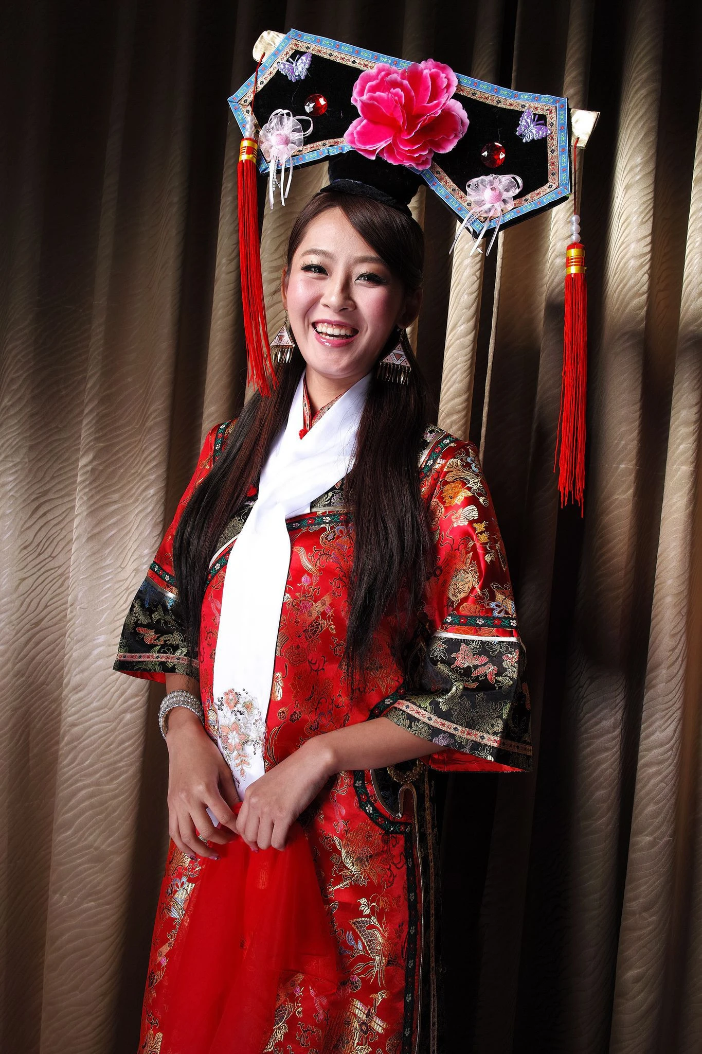 Winnie小雪、小羽《新春拜年 甄嬛格格》插图5