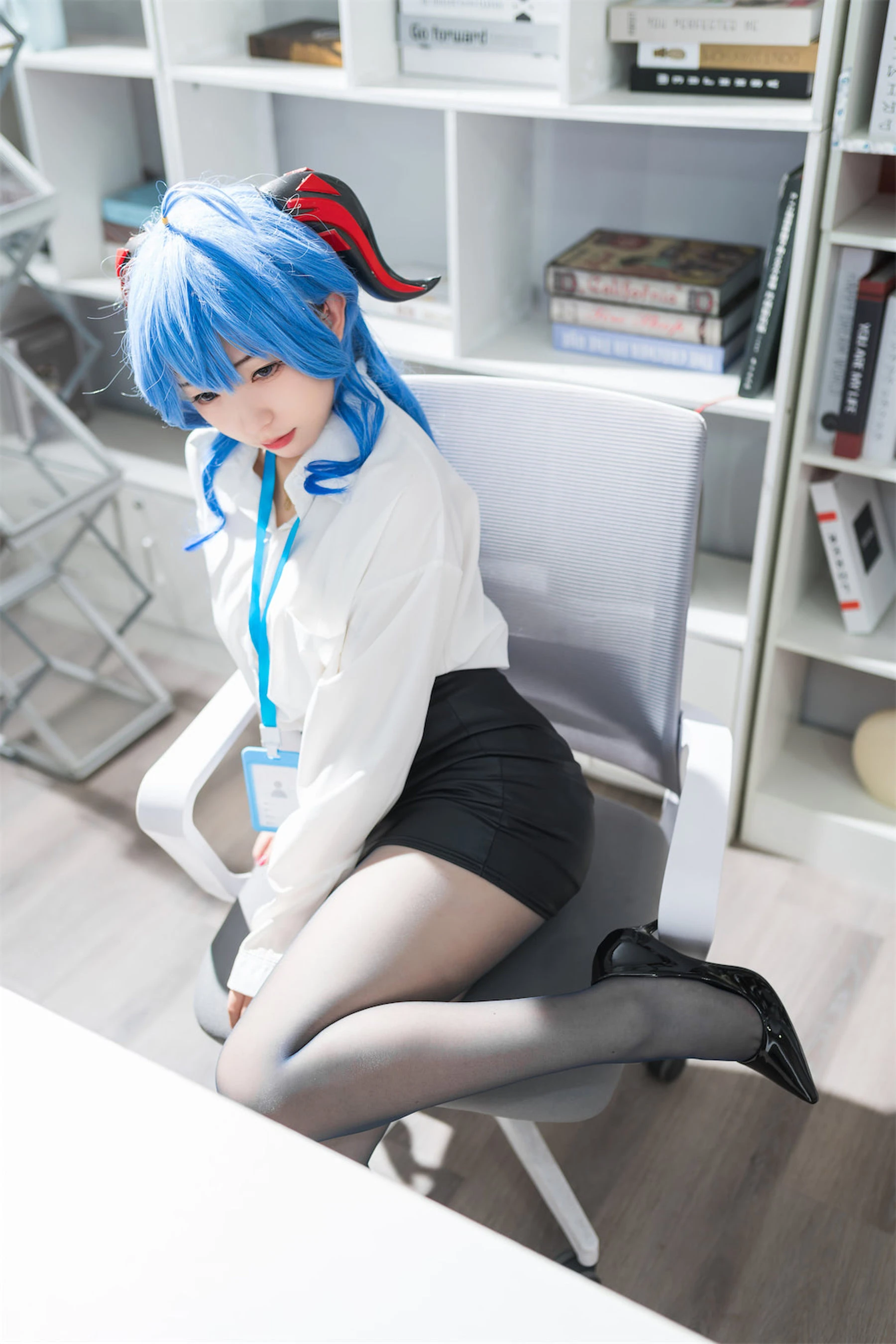 花铃 – 甘雨秘书OL [93P]插图6