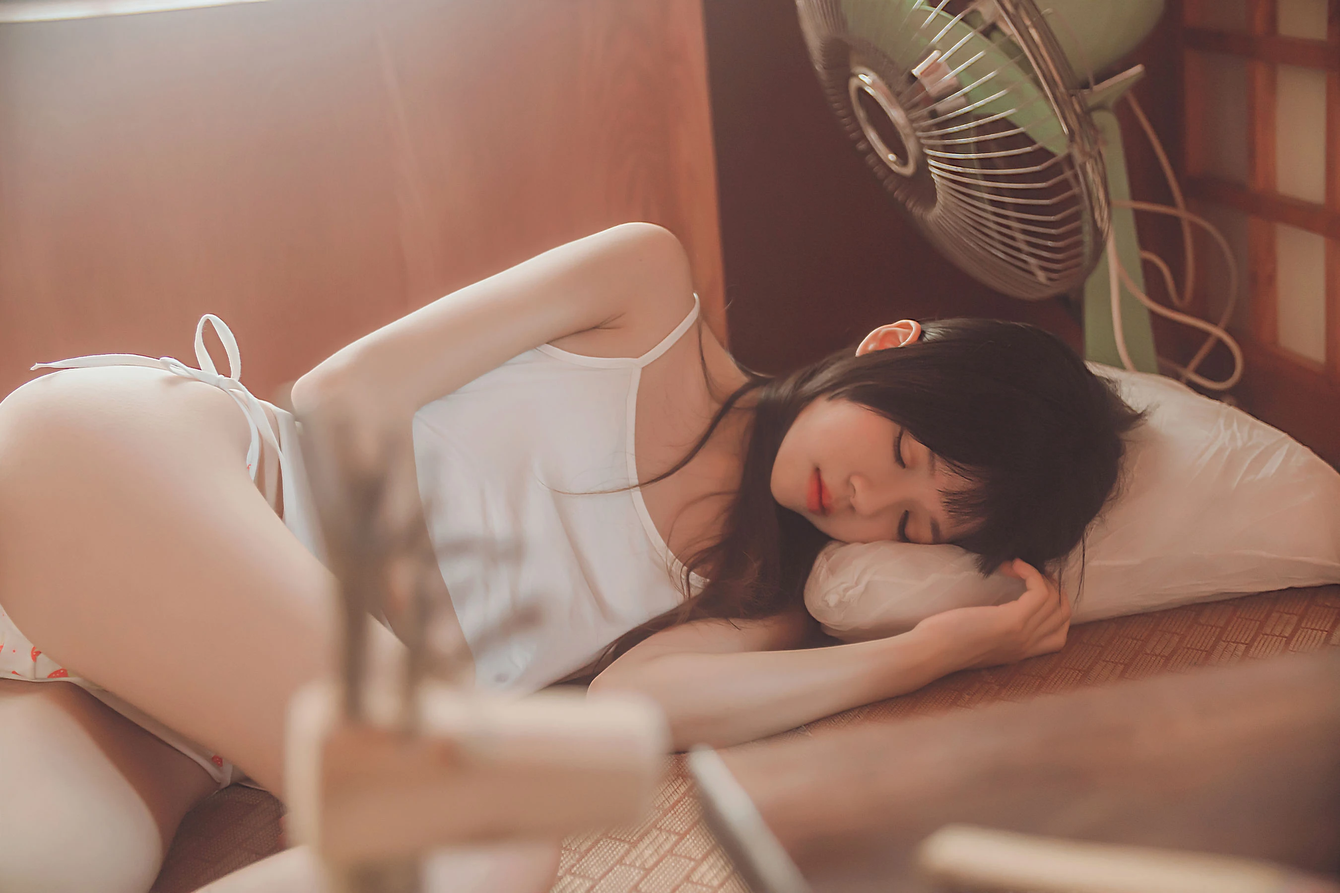 桜桃喵《小背心换水手服》高清在线欣赏-撸撸奈子