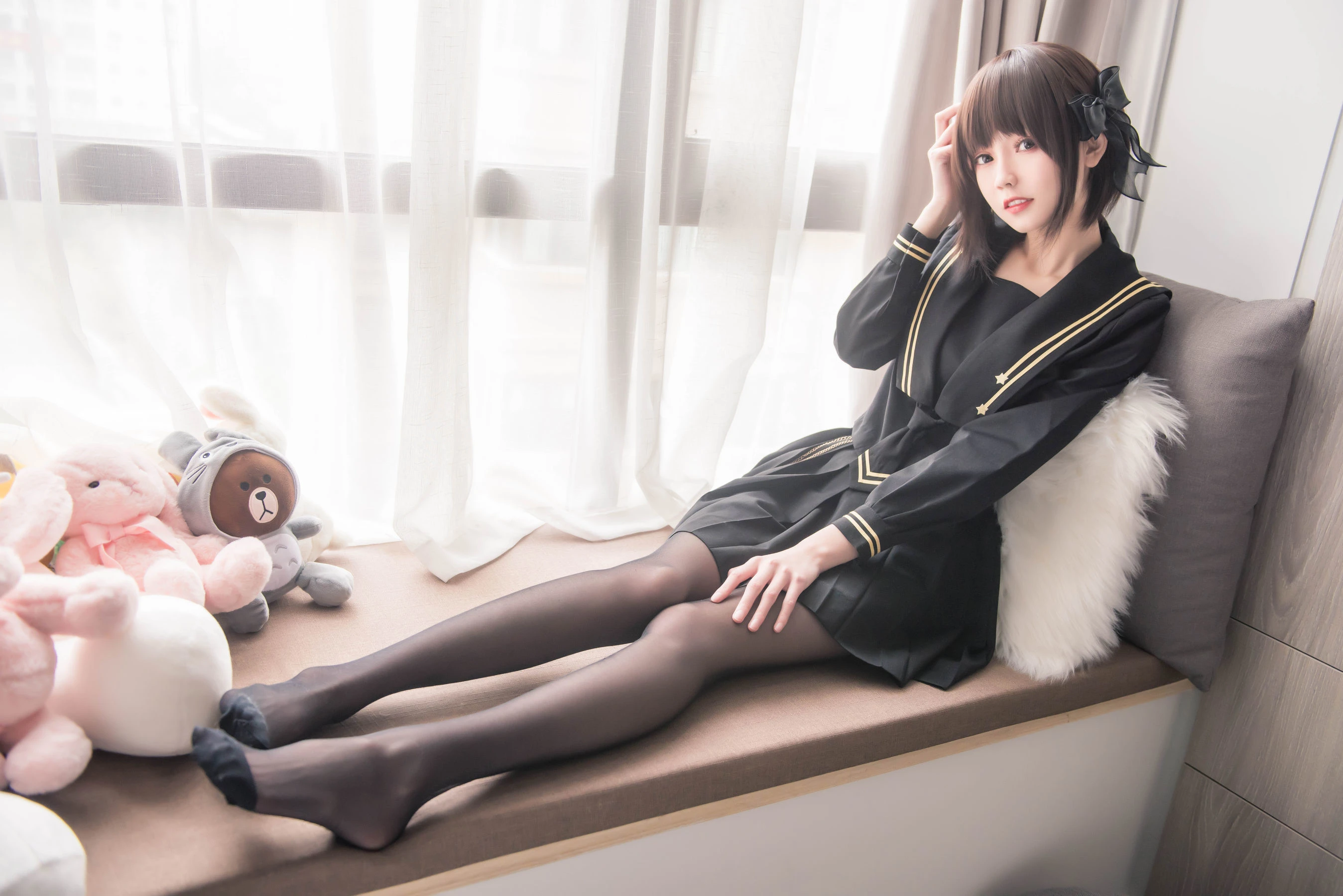 小妖精你的负卿 – 窗台制服插图4
