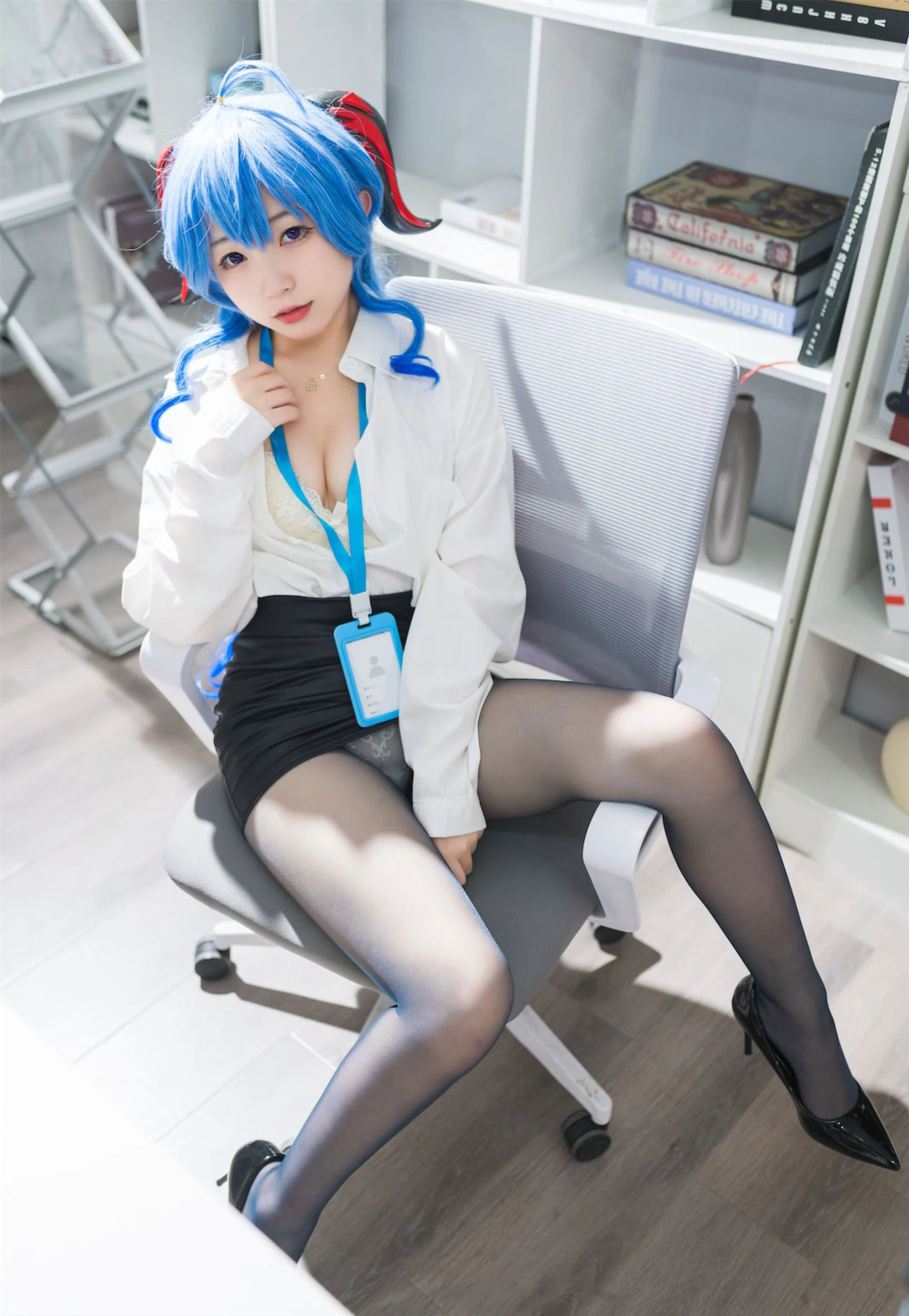 花铃 – 甘雨秘书OL [93P]插图1