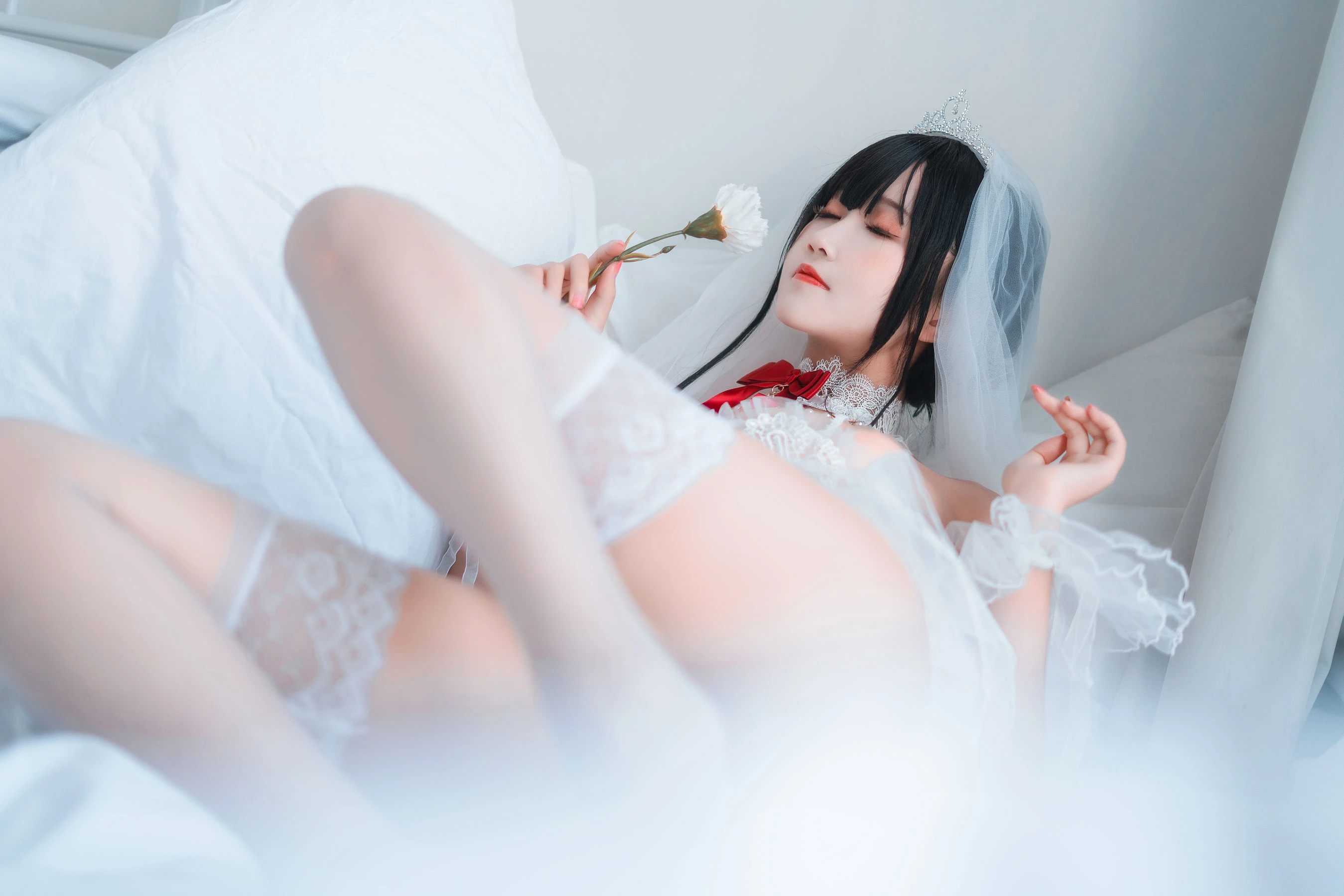 微博妹子三度_69 – 婚纱孔雀翎插图5