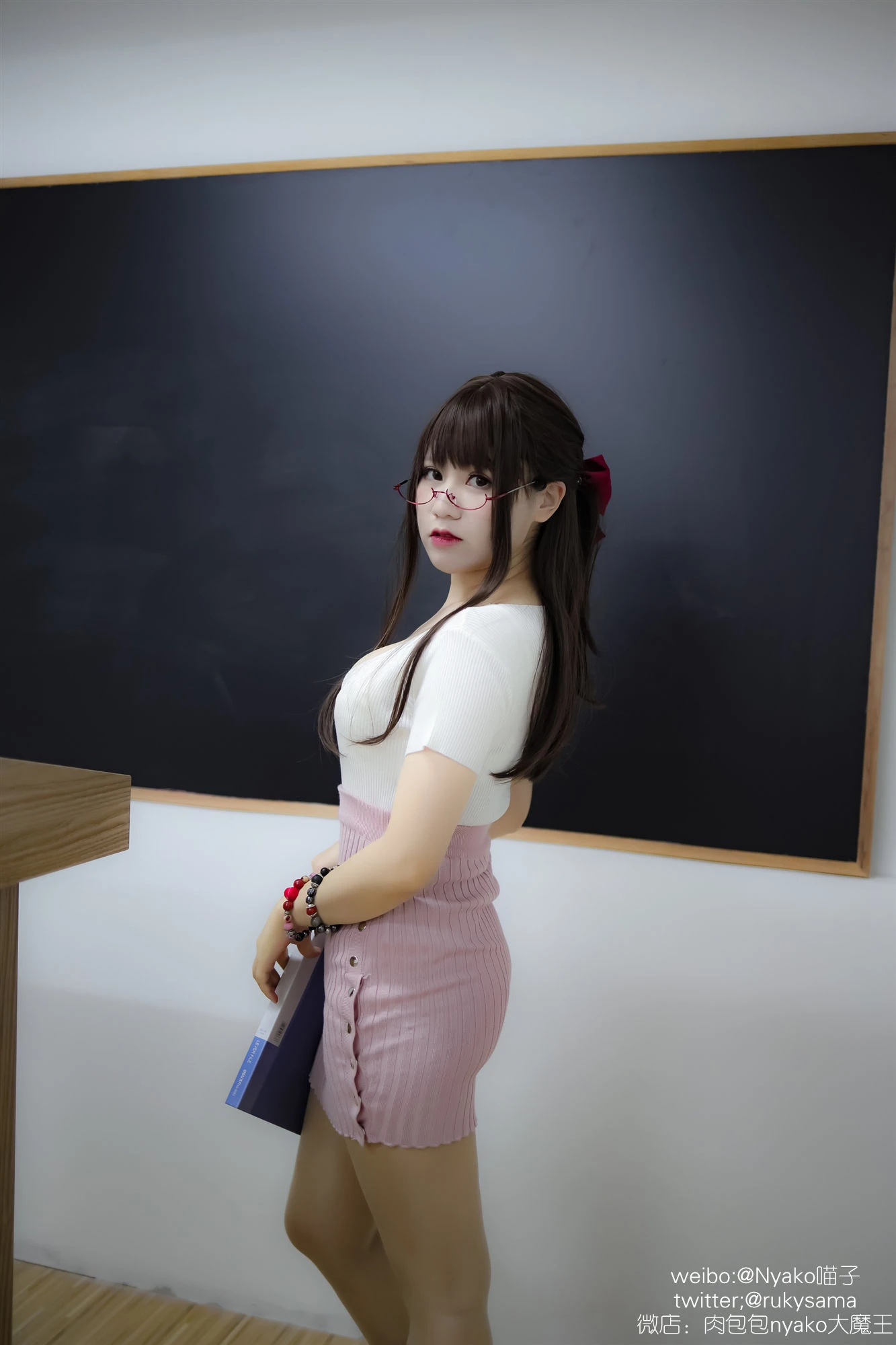萌妹子Nyako喵子 欲求不满的老师 [98P]插图1
