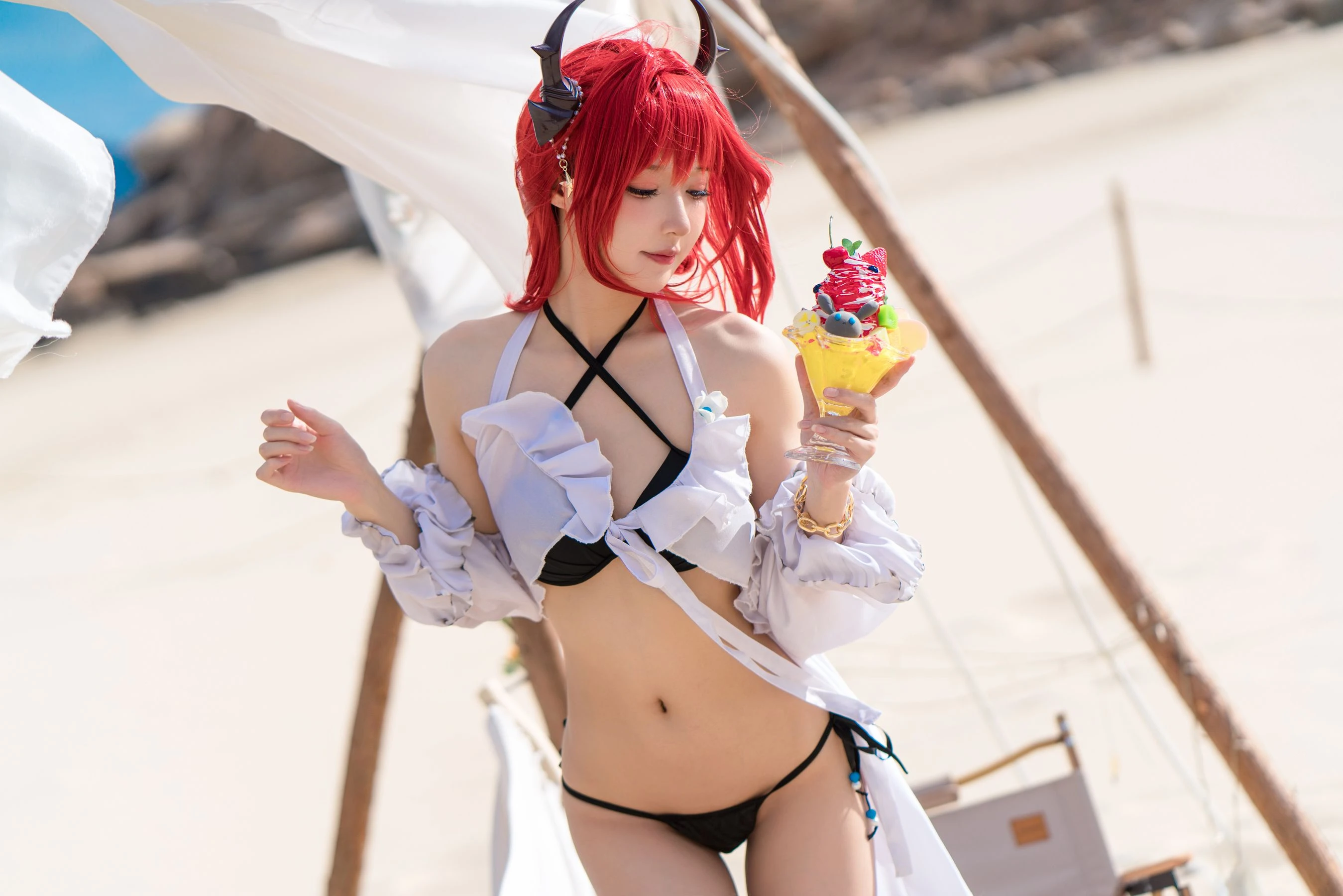 动漫博主阿包也是兔娘 – 明日方舟 史尔特尔泳装 [50P]插图5