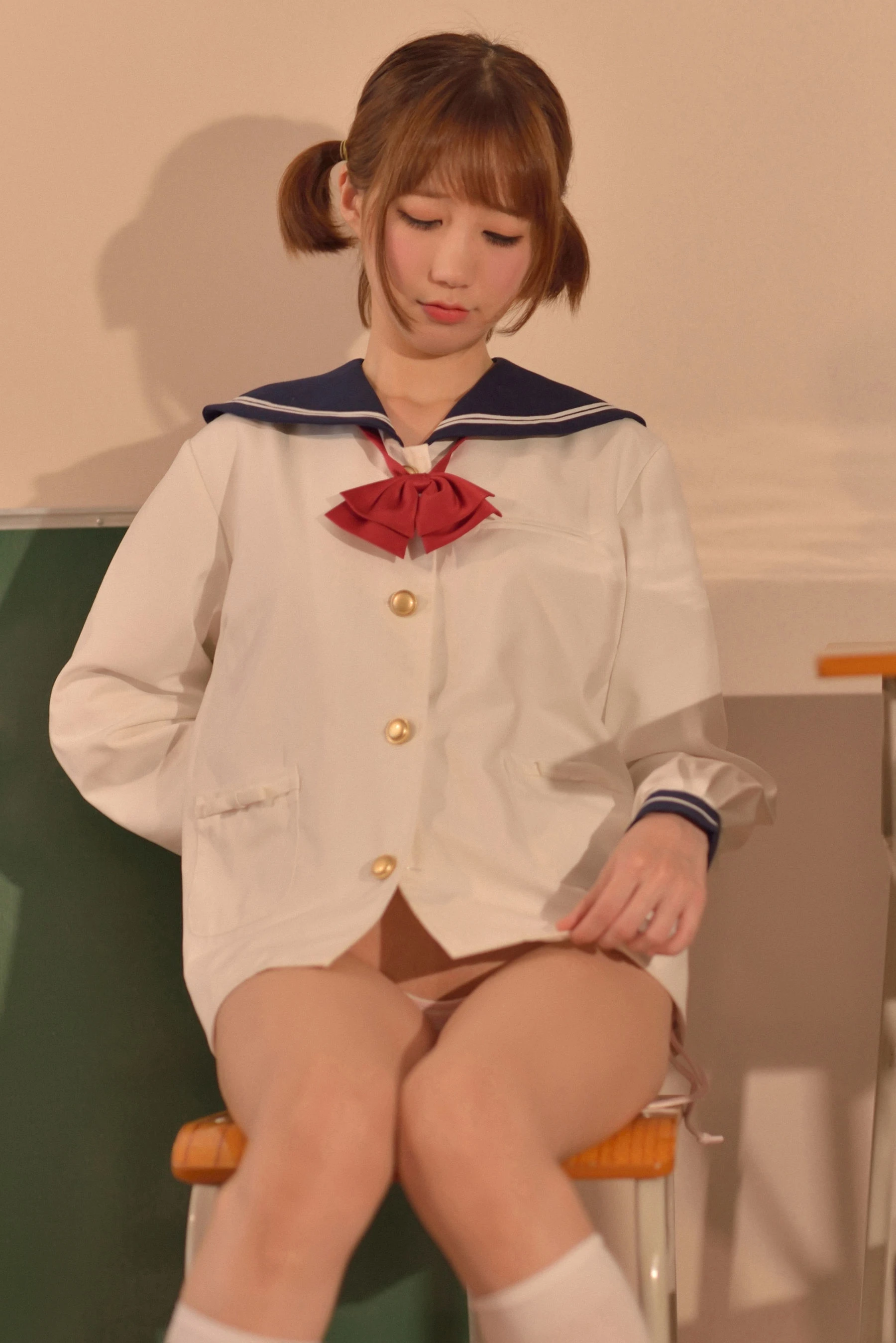 [萝莉COS] NAGISA魔物喵 VOL.08 生理课 [75P]插图1