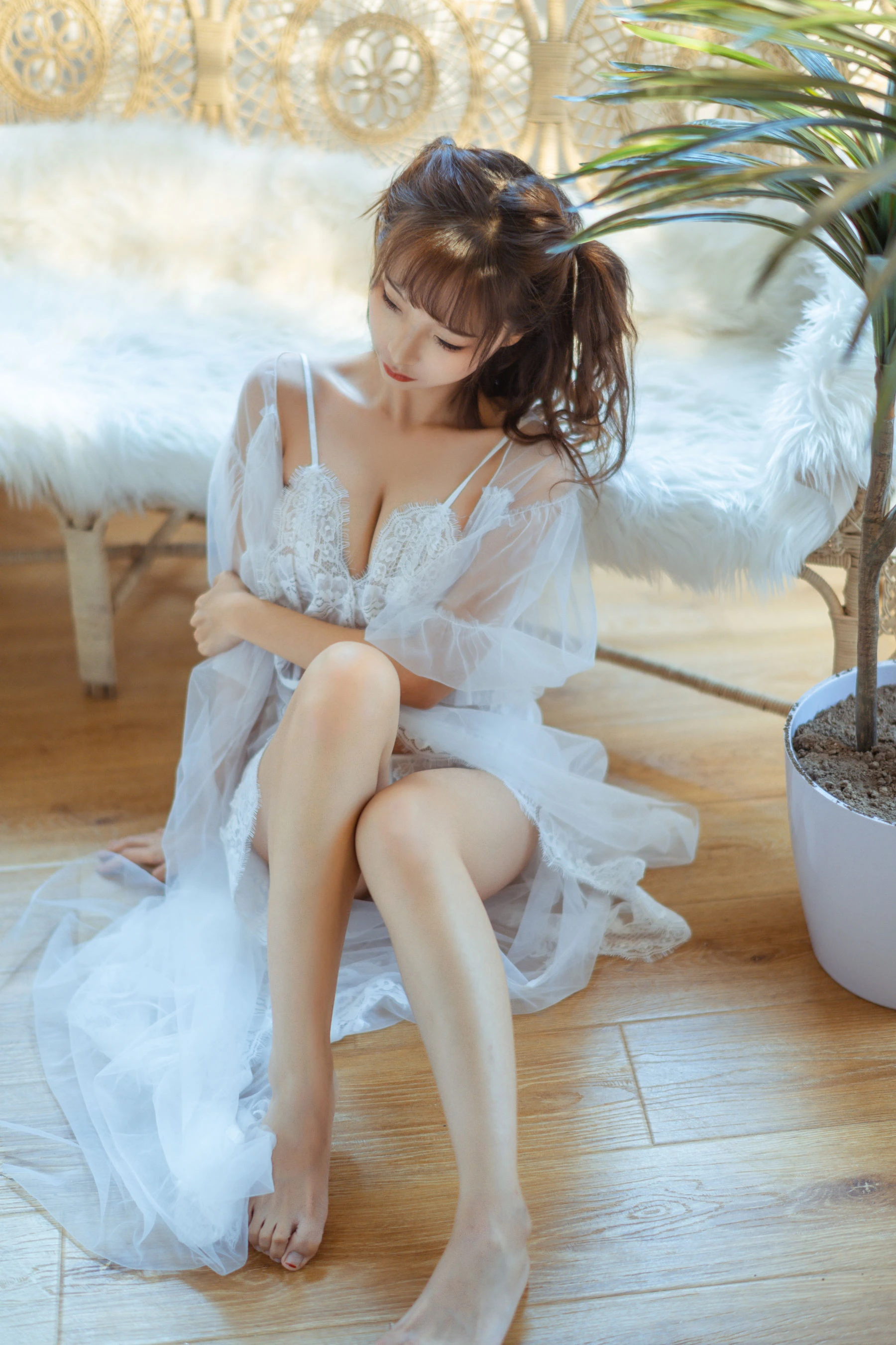 动漫博主蠢沫沫 – 蕾丝睡衣 [31P]插图1