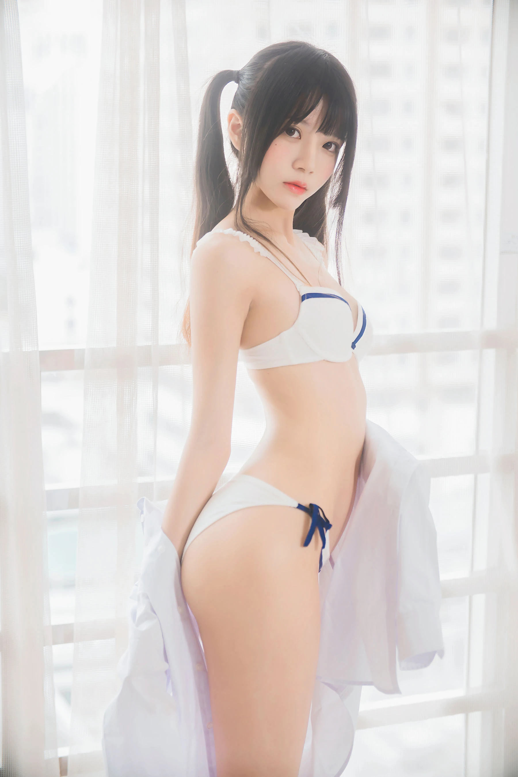 桜桃喵 《白衬衫双马尾》 [47P]插图4