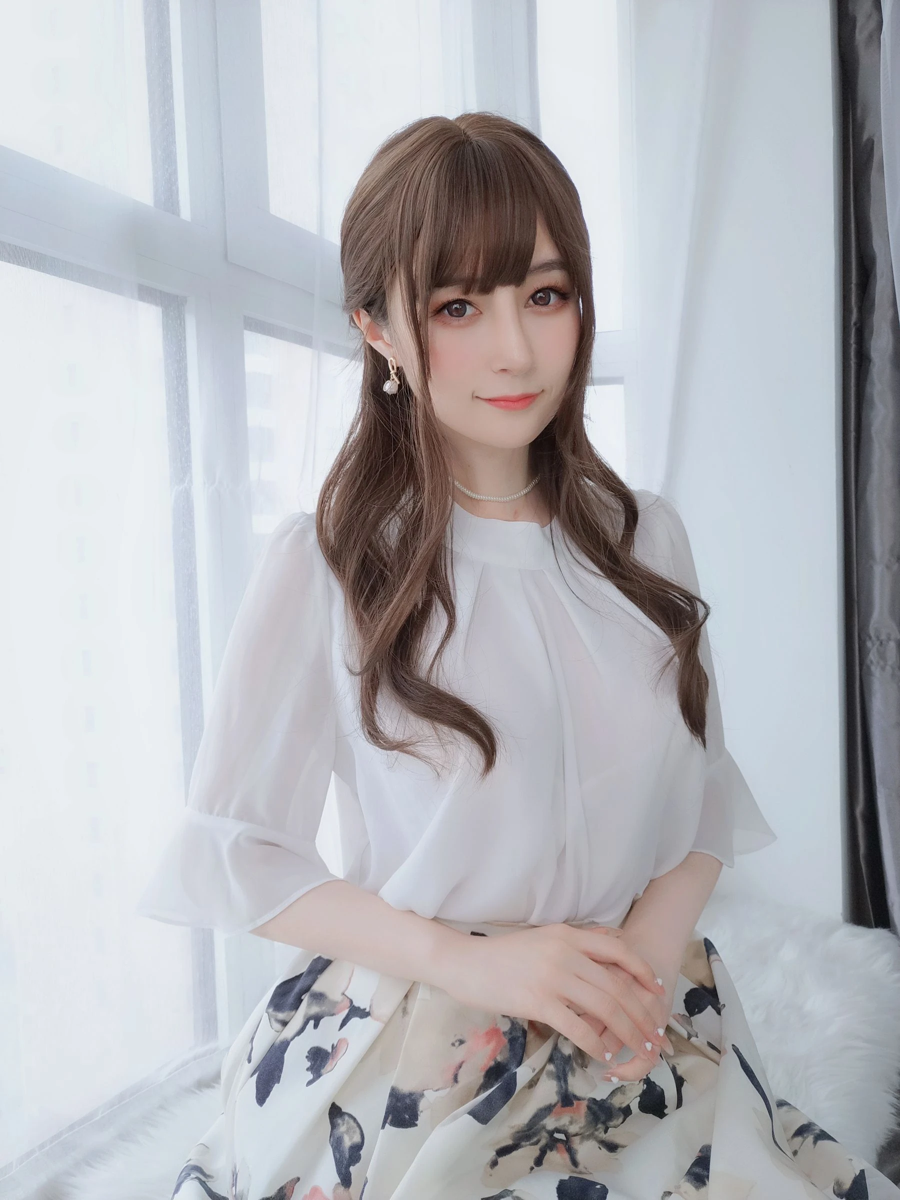 Coser小姐姐白银 – 肉丝人妻插图3