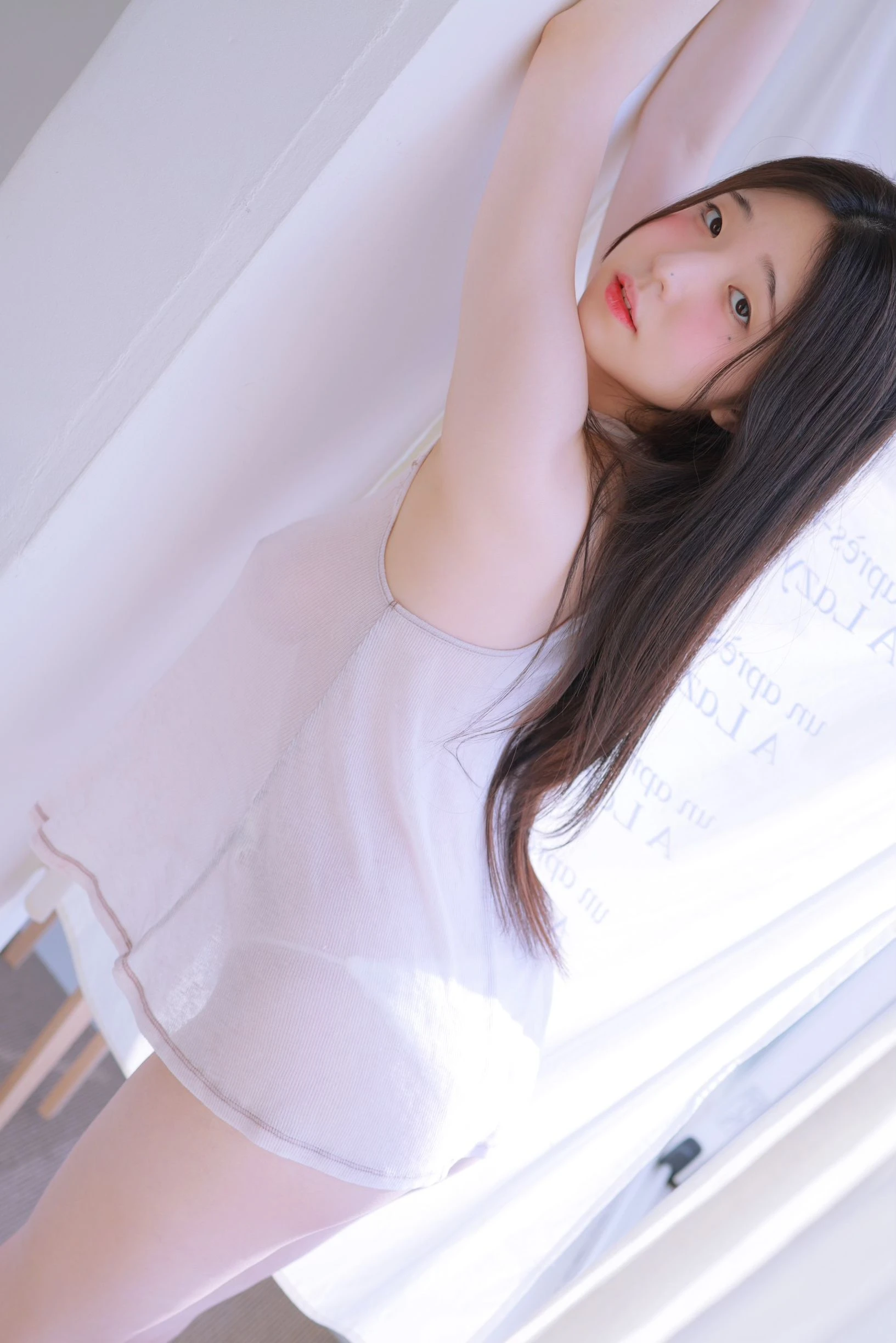 Yeonwoo – See through插图5