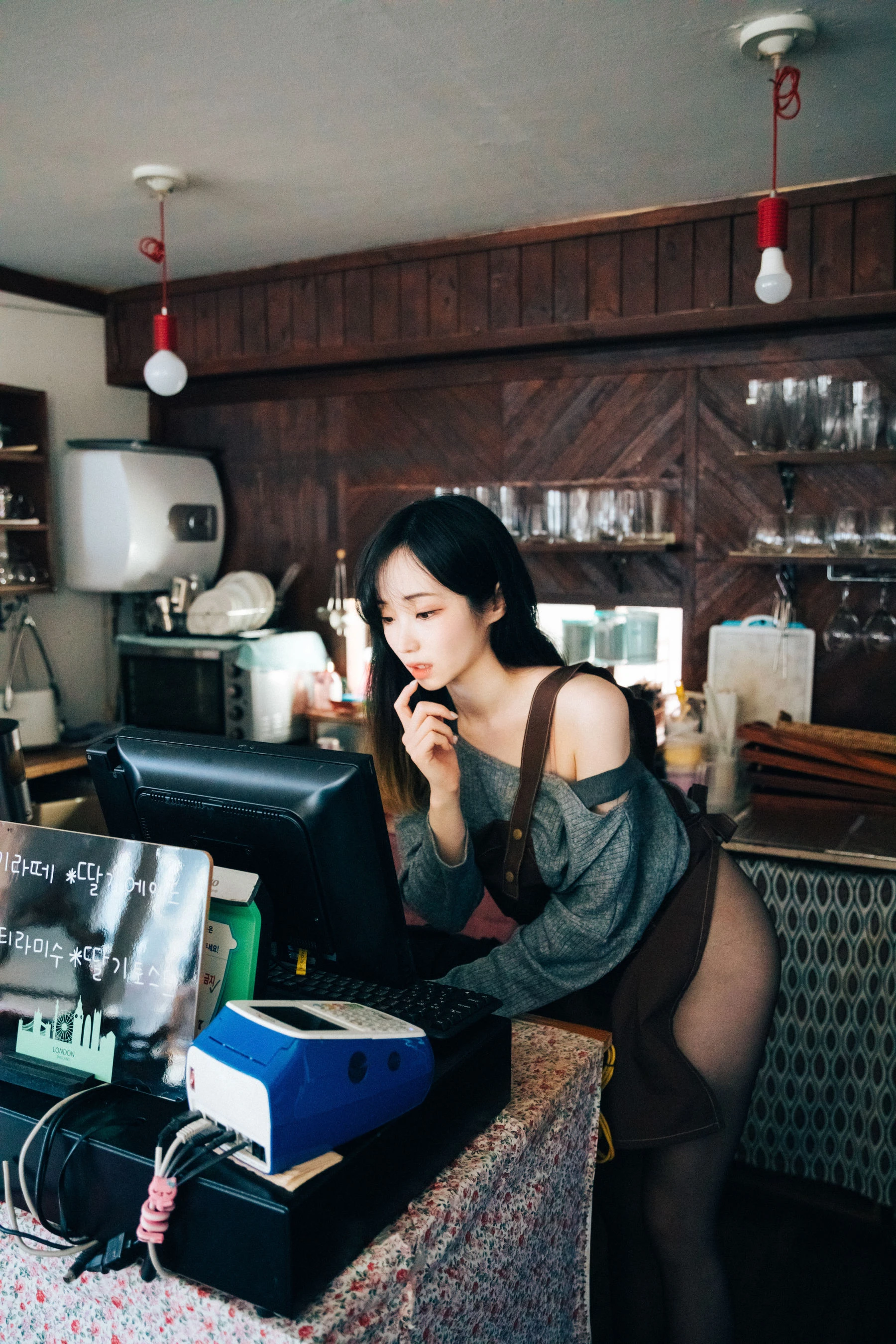 [LOOZY] Bambi – Cafe Alba插图1