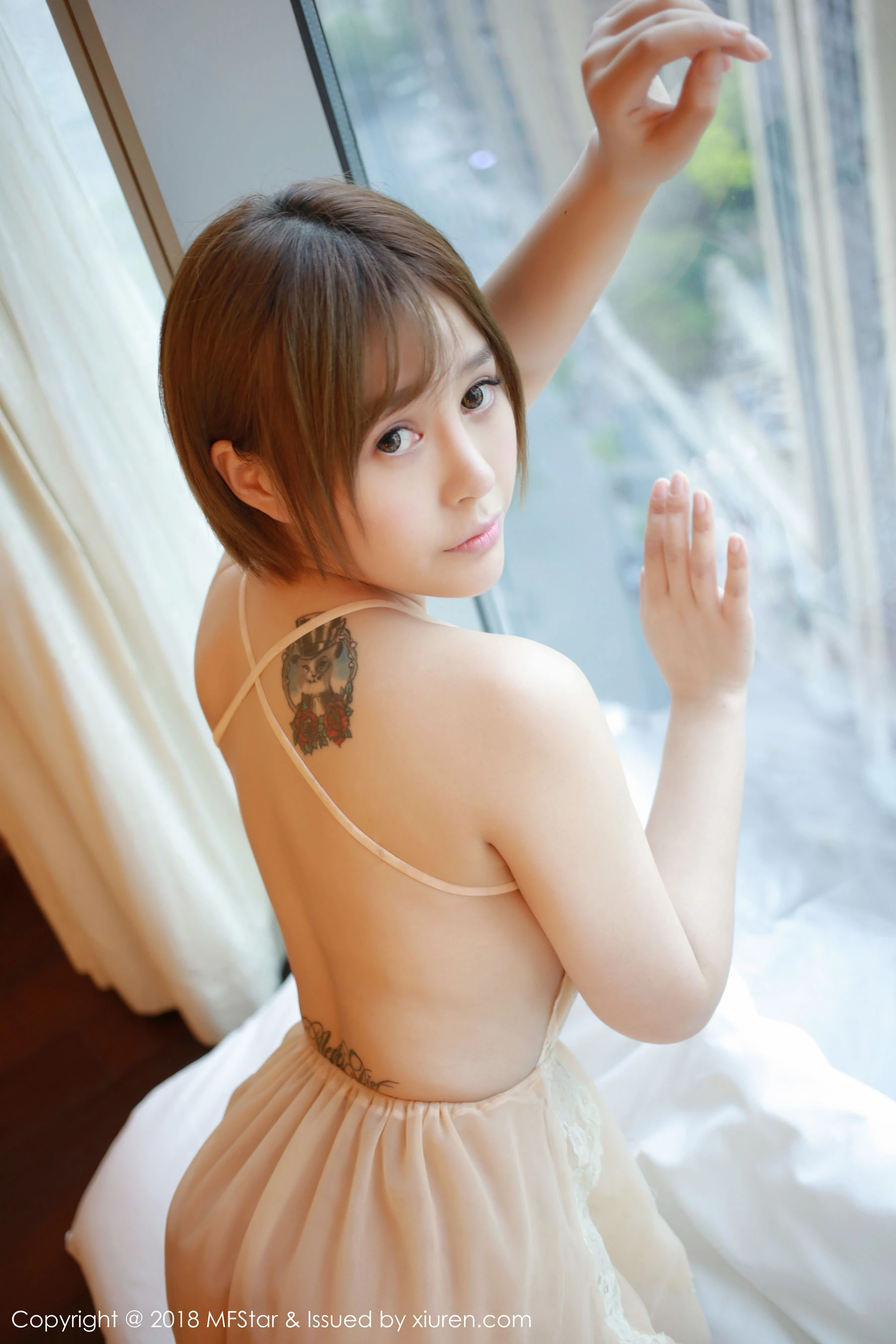 Evelyn艾莉《一如女神范的性感》 模范学院 Vol.125高清在线欣赏-撸撸奈子