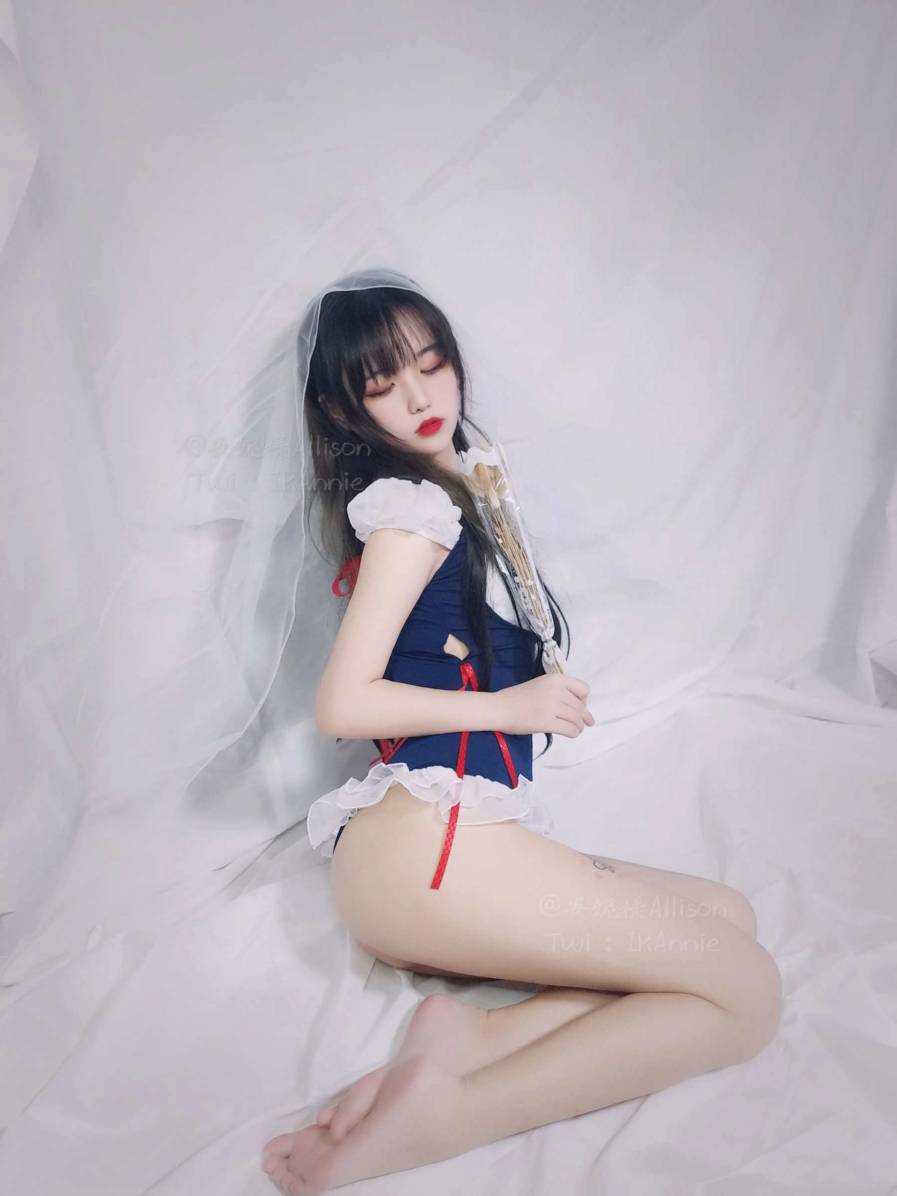 安妮 – 白雪姬泳装插图2