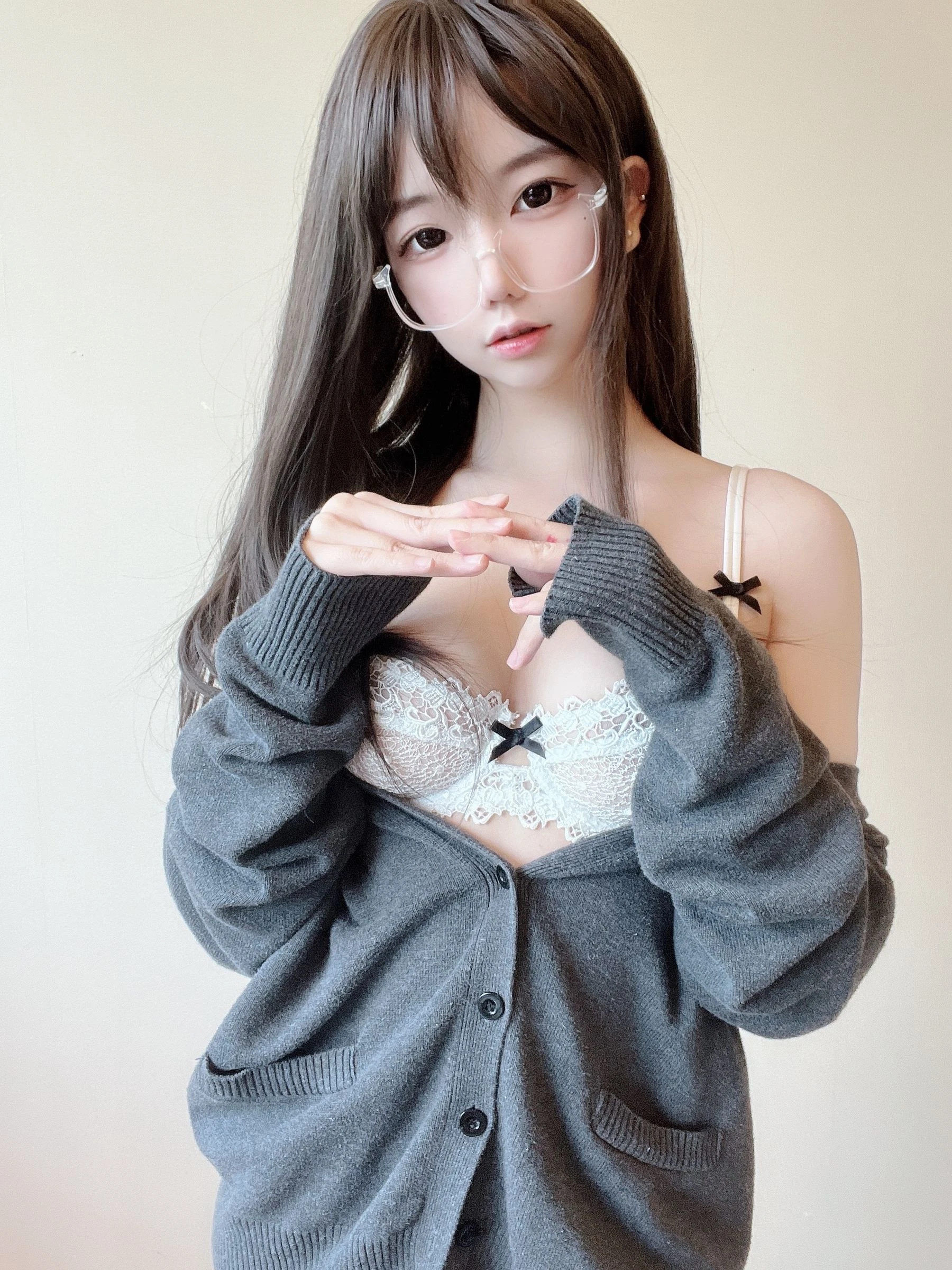莉犬酱 – 黑丝白蕾丝插图8