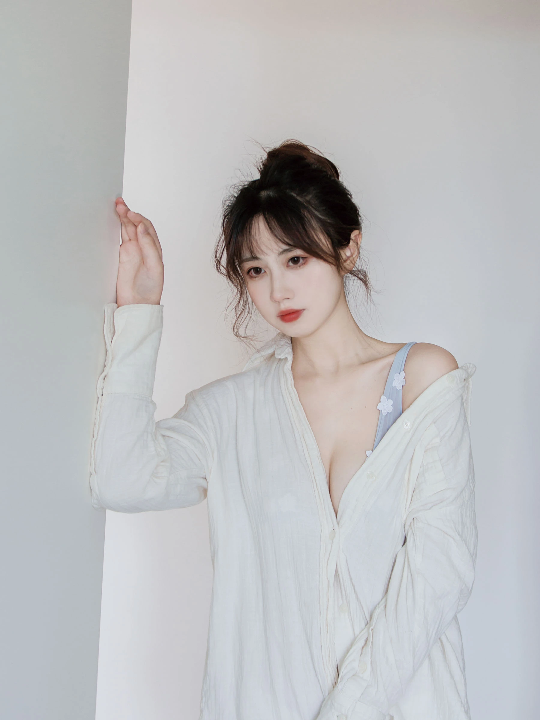 次元少女念雪ww – 居家蓝色高清在线欣赏-撸撸奈子