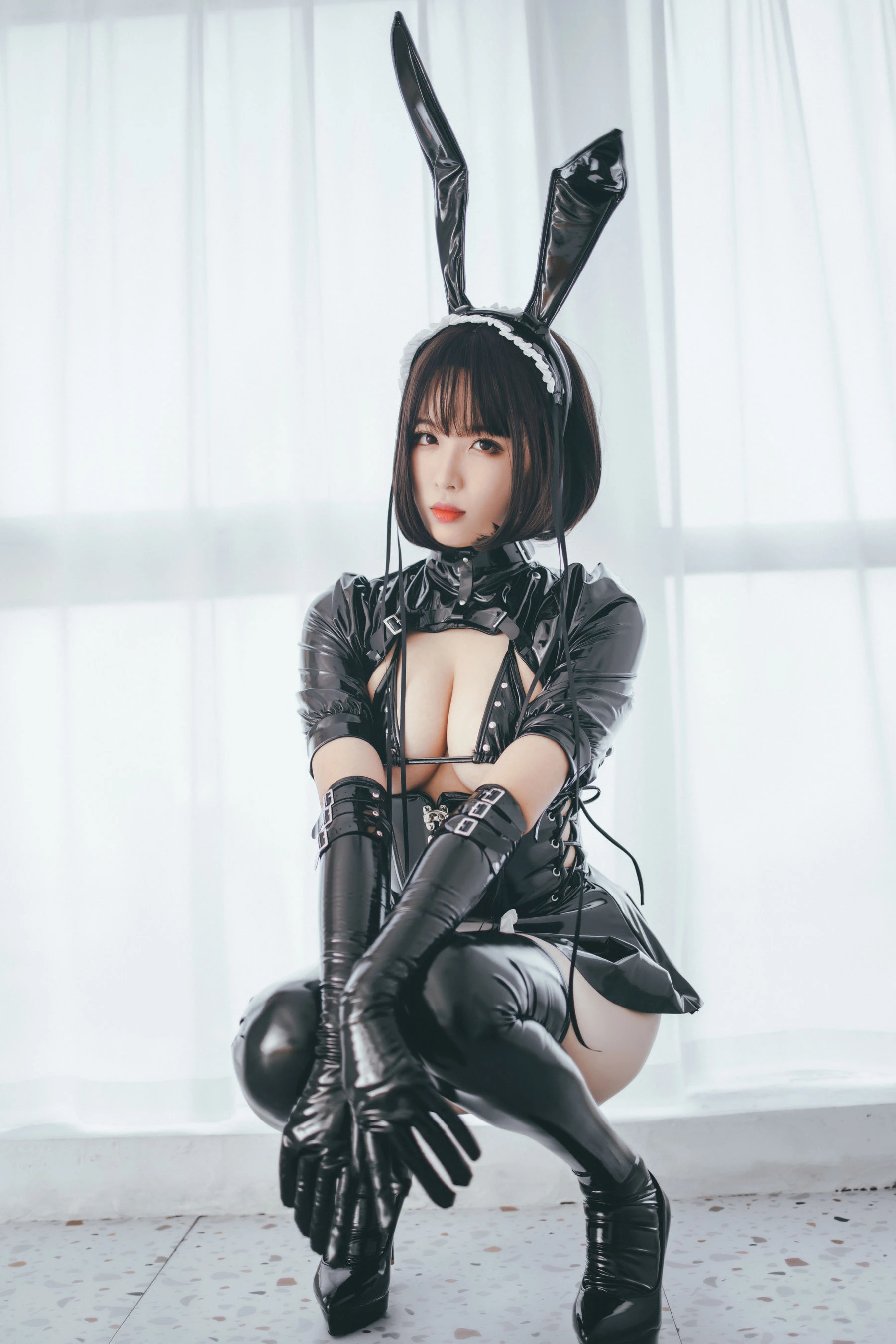 轩萧学姐 – 兔女郎女仆插图6
