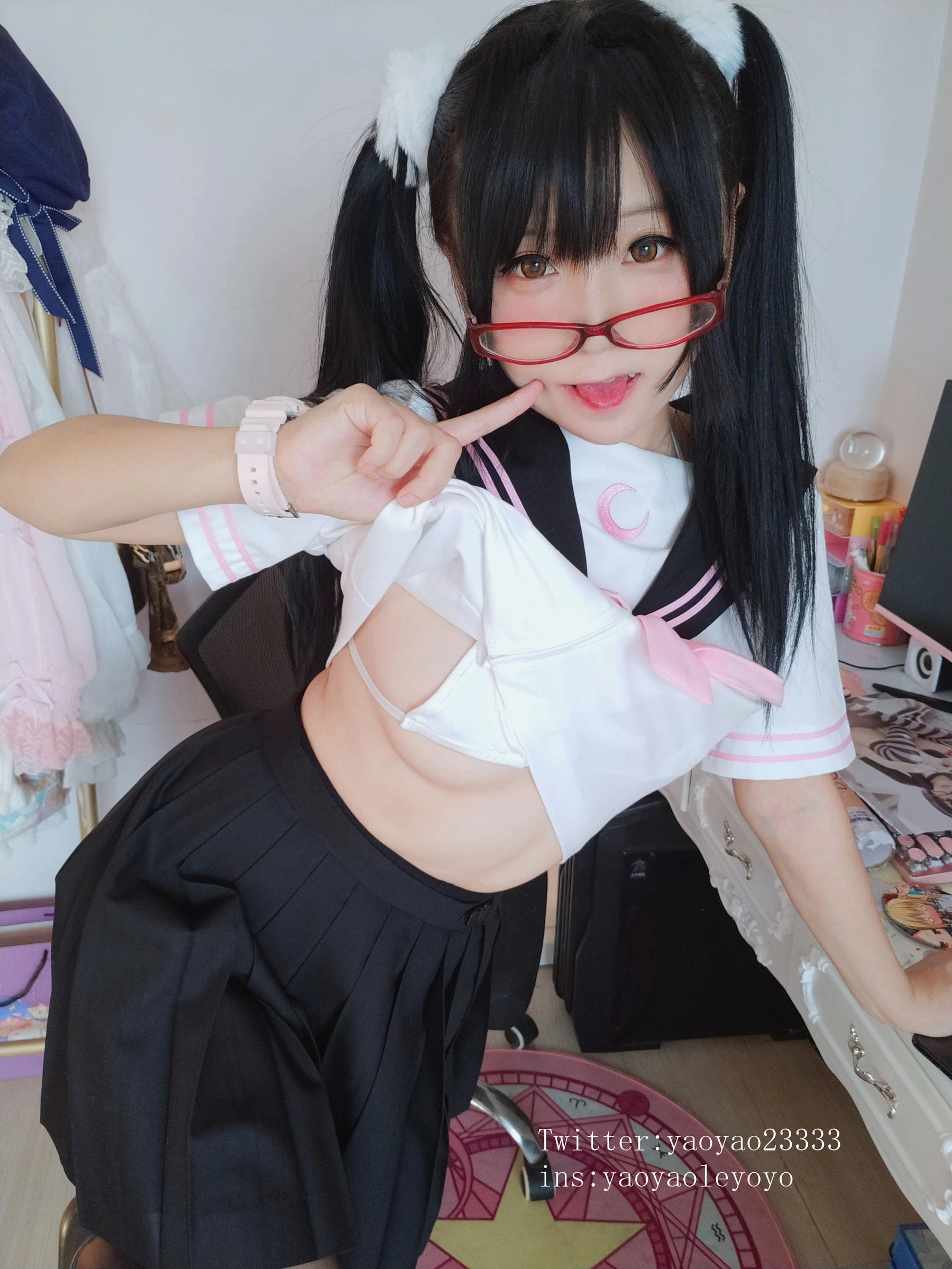萌妹子Coser摇摇乐yoyo – 黑丝小恶魔插图2