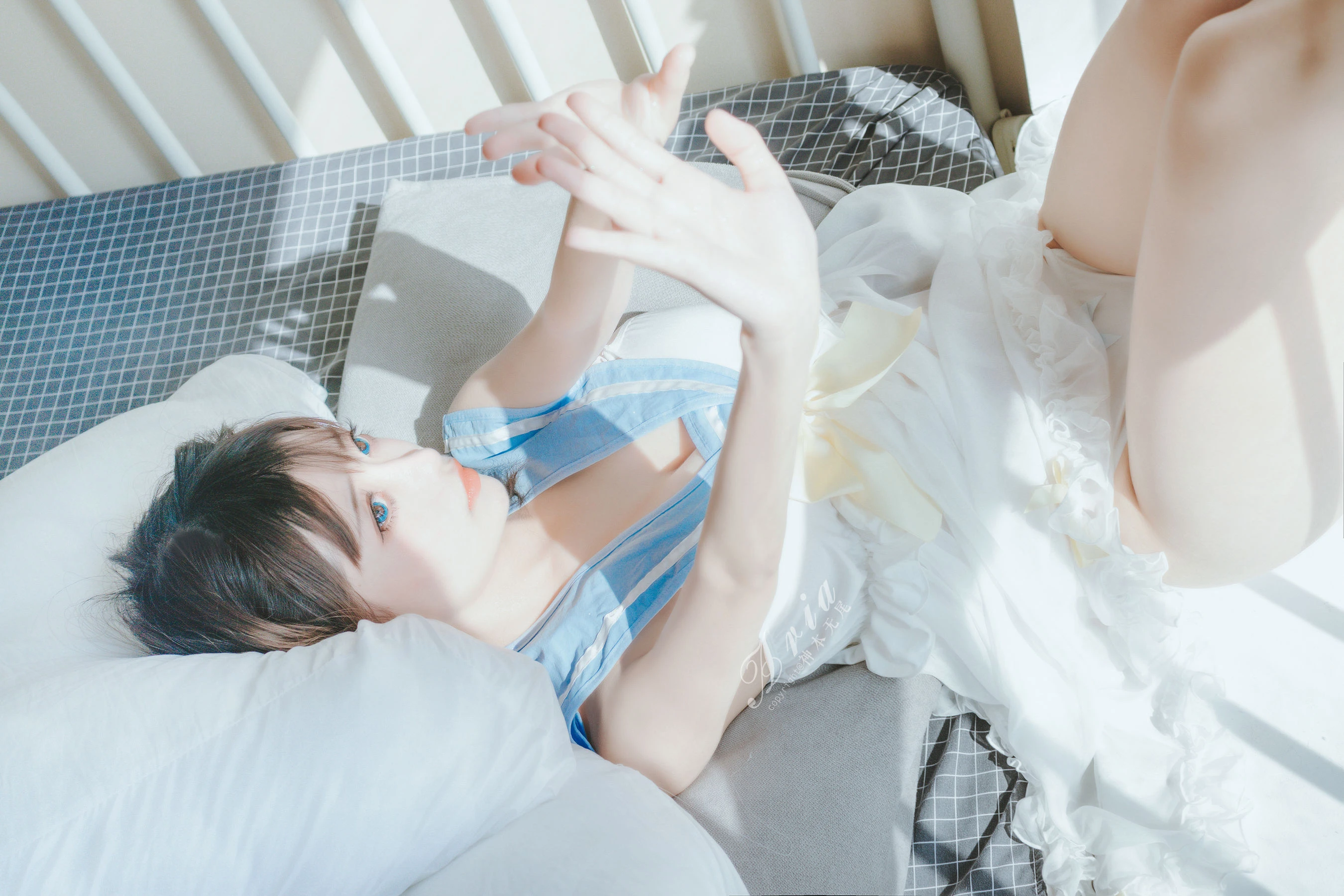 神本无尾_Aria – 蓝色睡裙插图7
